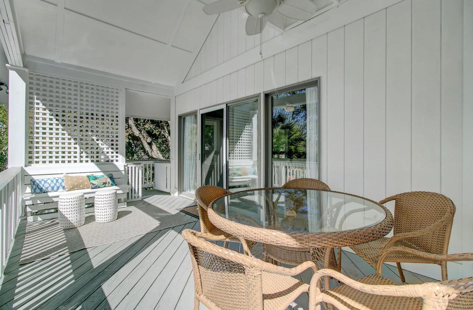 3704 Cameron by AvantStay Pool Bar Multiple Balconies