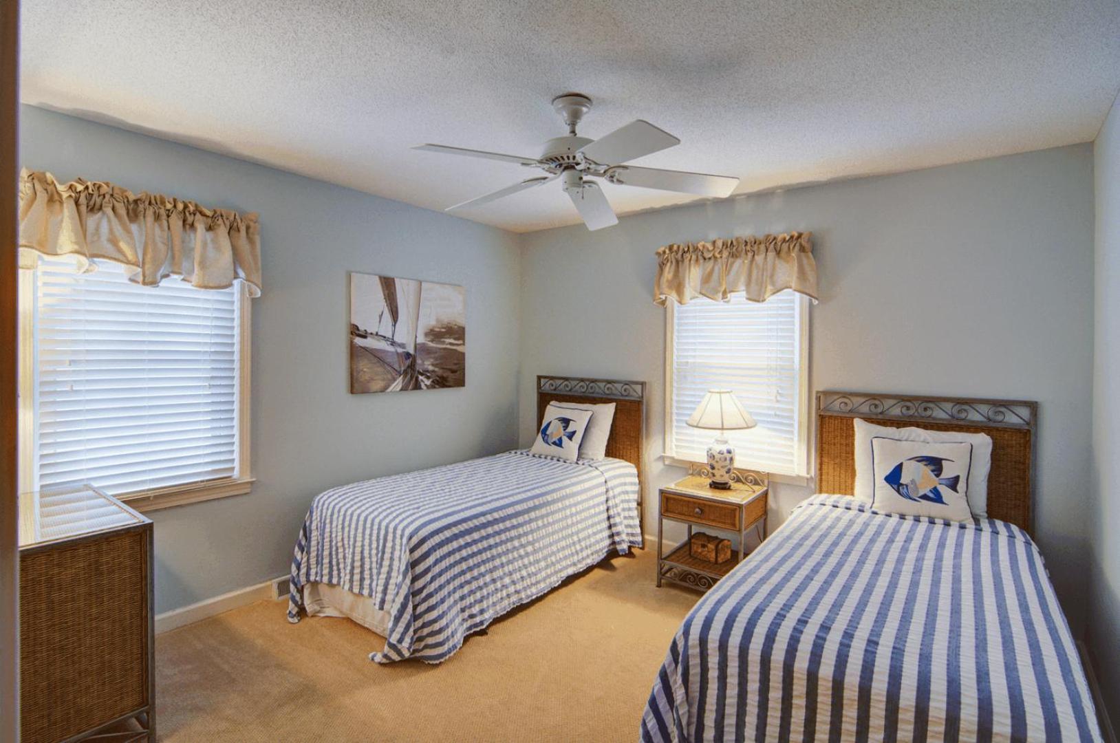12 42nd Avenue by AvantStay 2 Mins To The Beach Screened In Porch