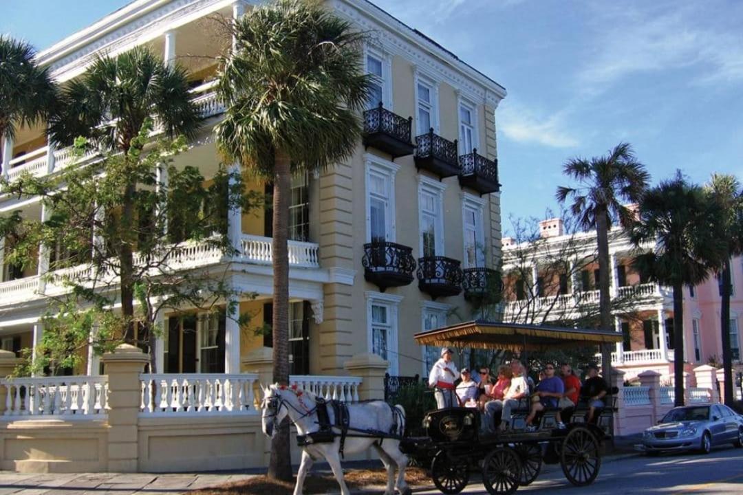 1111 Middle Street by AvantStay Charming Historic Cottage Featured in Dear John Movie Beach Access