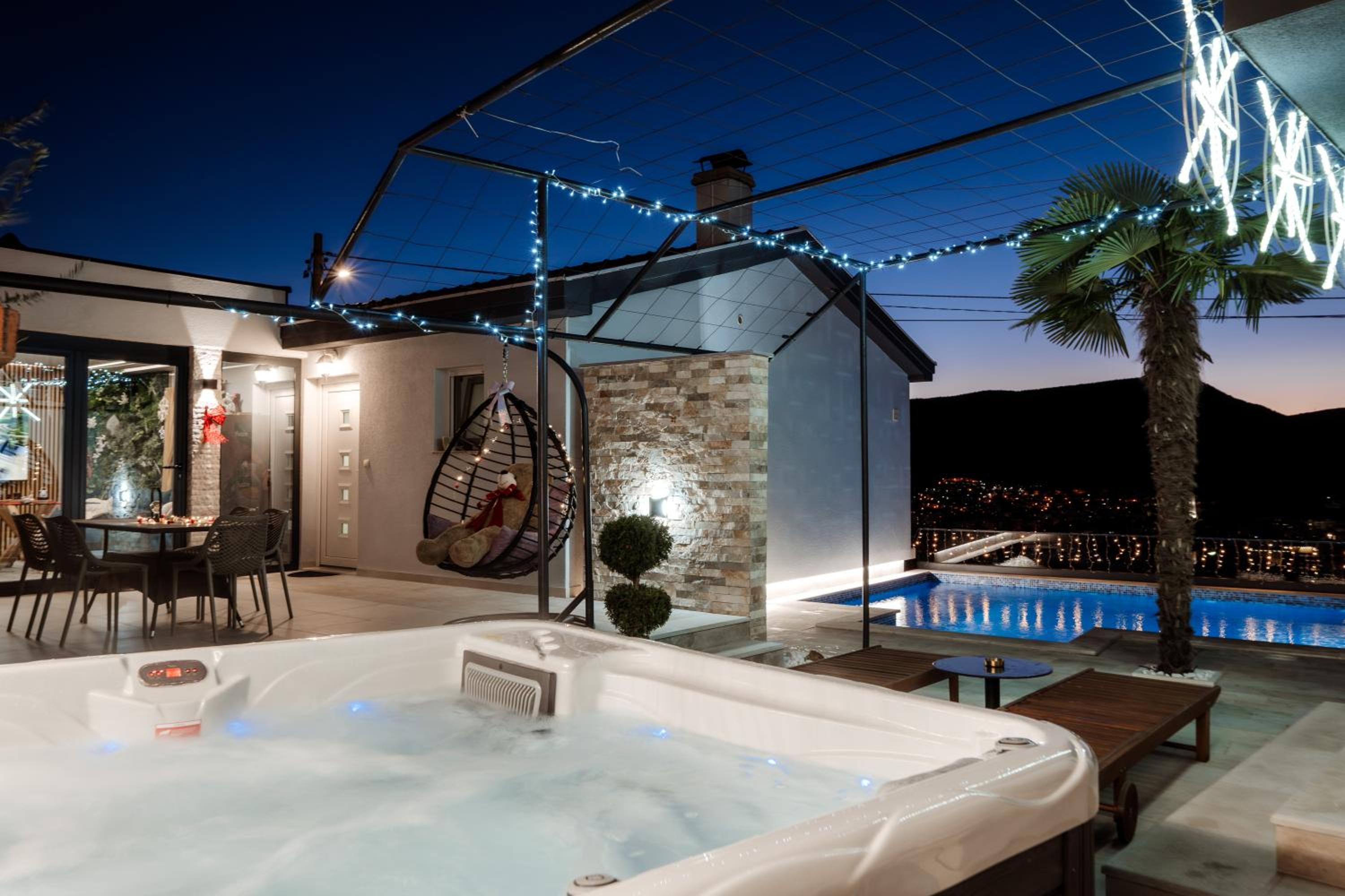 Villa View Mostar with Jacuzzi & Heated Pool