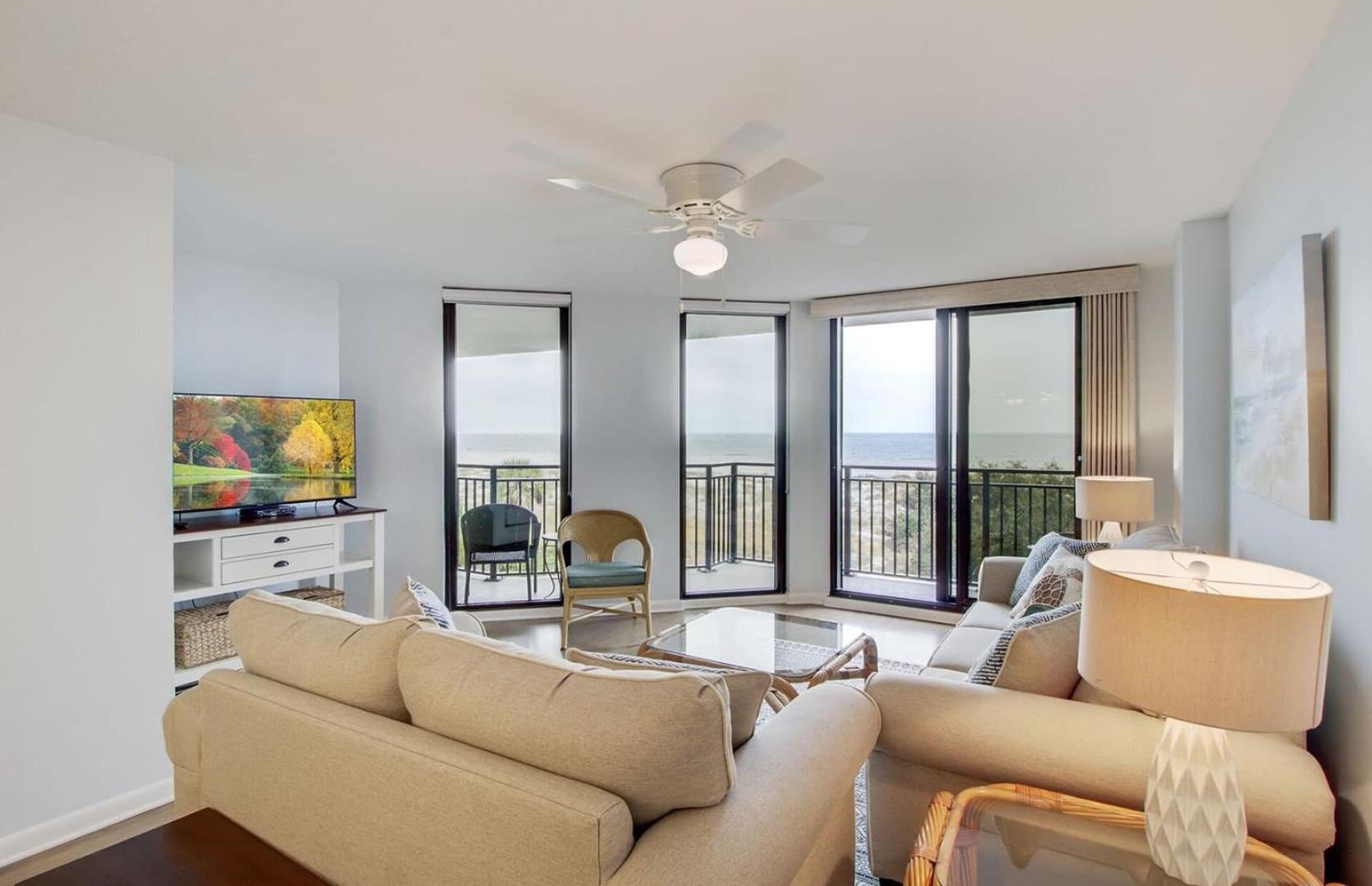 322 D Shipwatch by AvantStay Community Pool Access Close to Beach