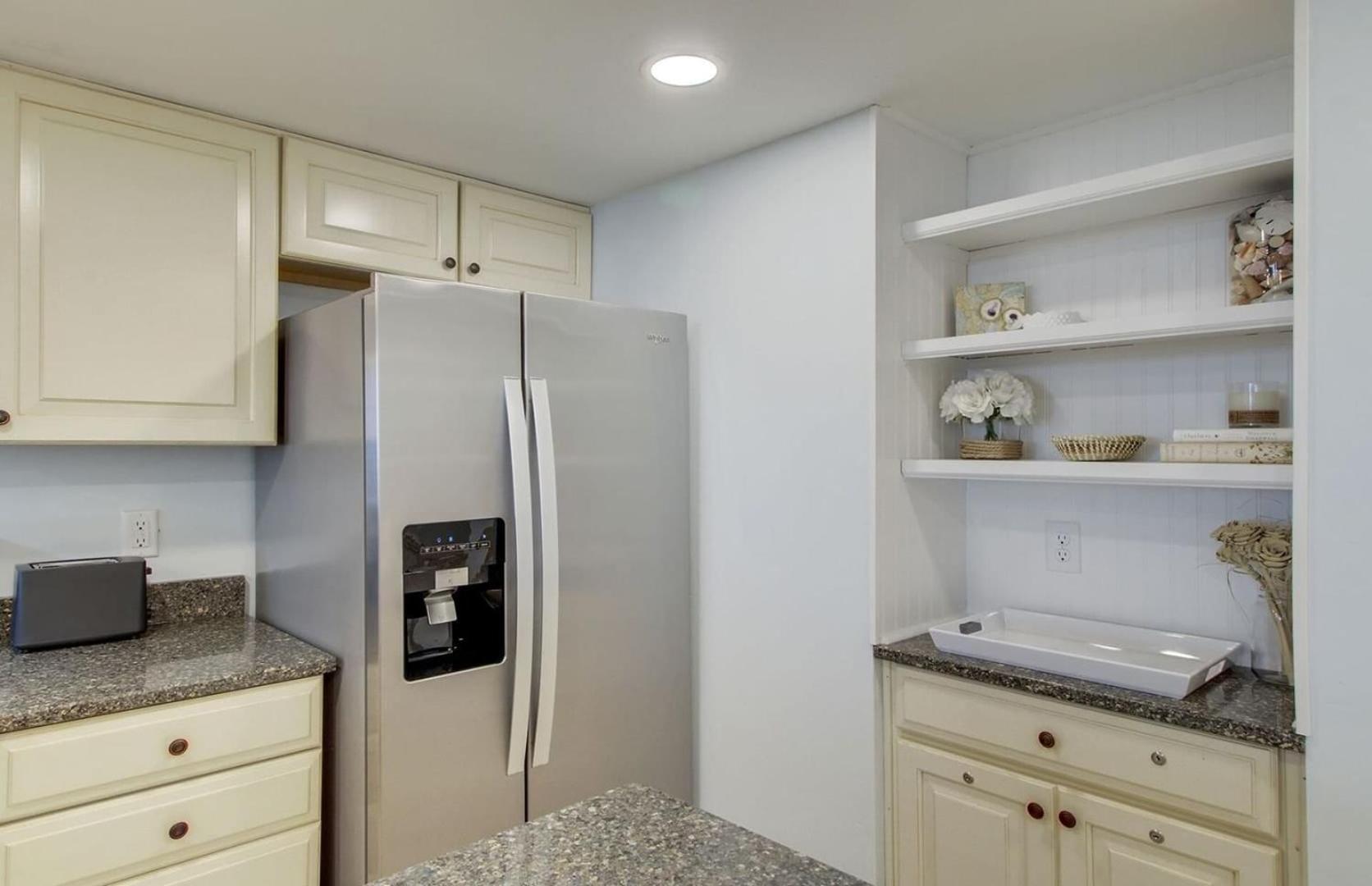 322 D Shipwatch by AvantStay Community Pool Access Close to Beach