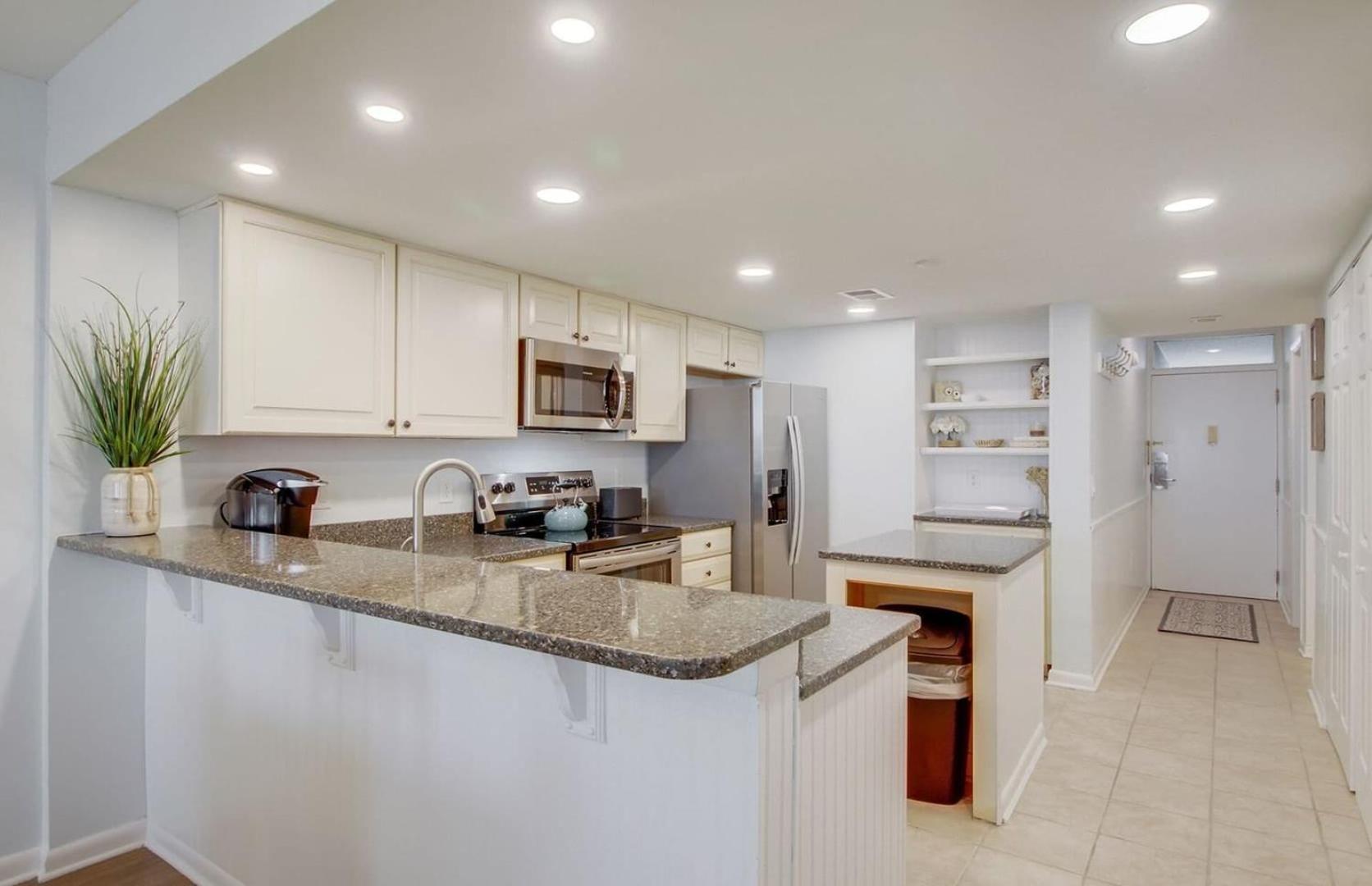 322 D Shipwatch by AvantStay Community Pool Access Close to Beach
