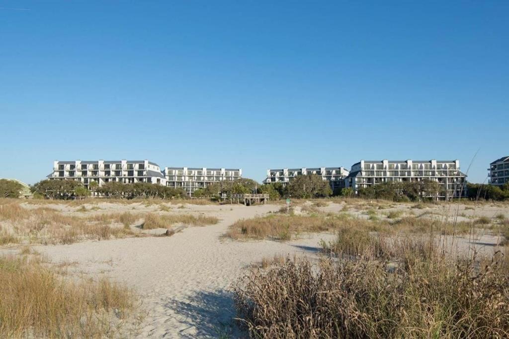 322 D Shipwatch by AvantStay Community Pool Access Close to Beach