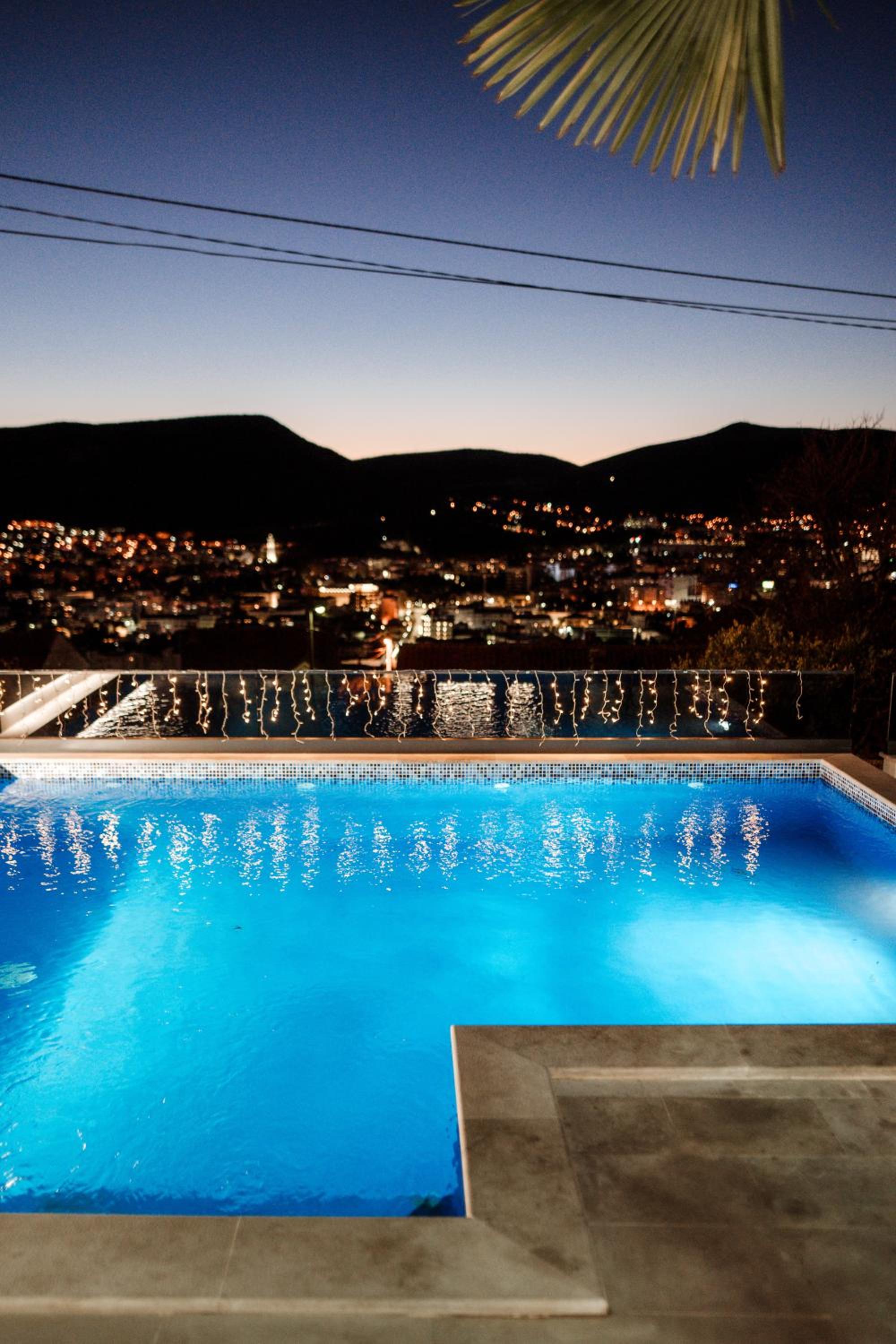 Villa View Mostar with Jacuzzi & Heated Pool
