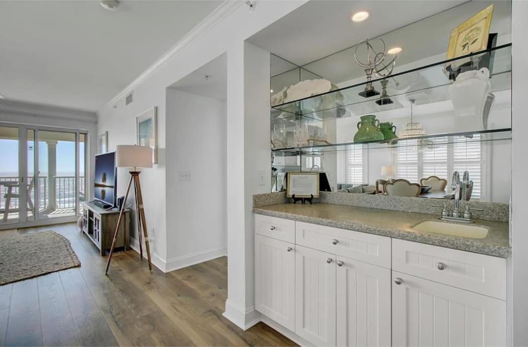 301 Ocean Palms by AvantStay Ocean Front Home w Amazing Sea Views