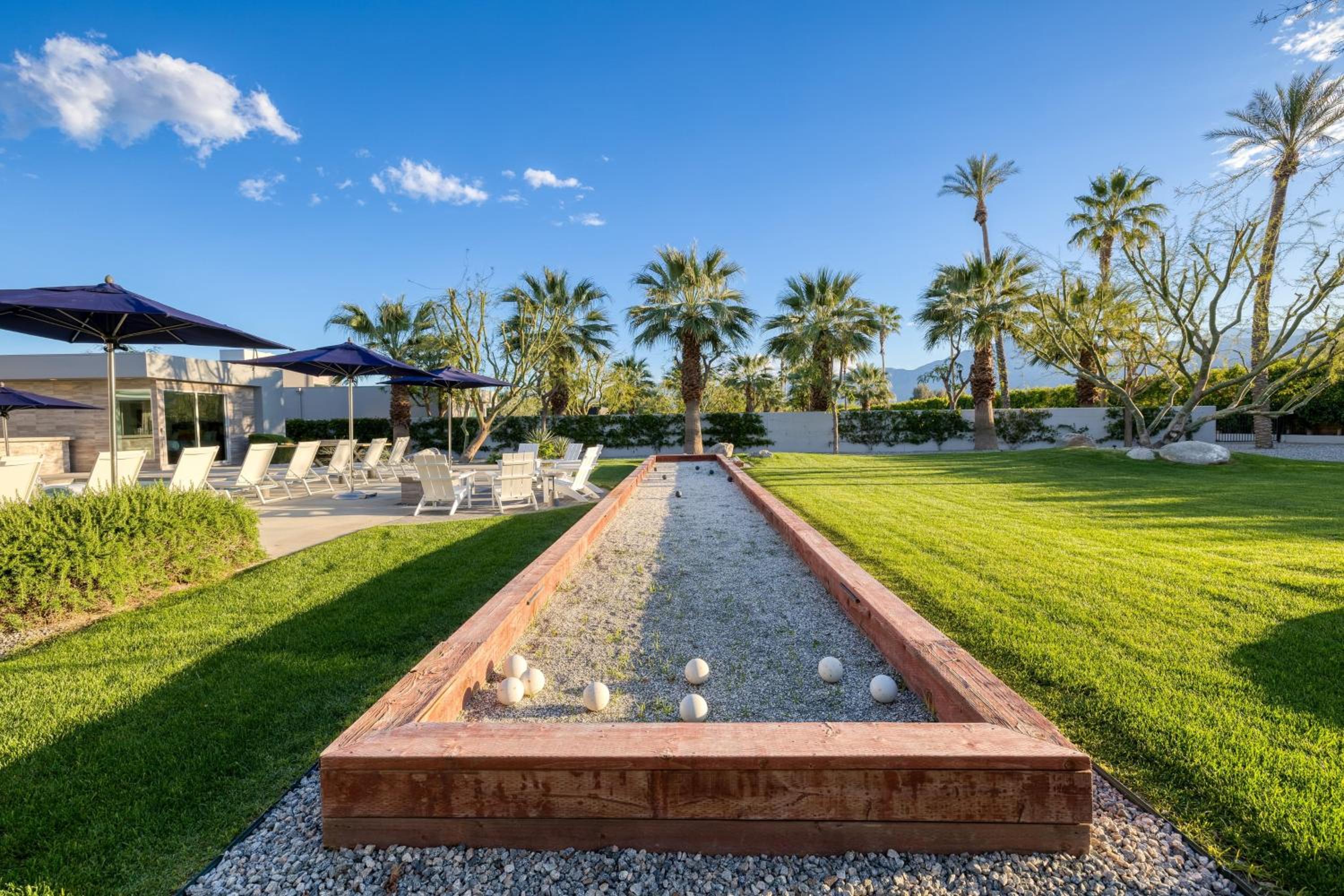 Sleeps 28 Putting Green Bocce Ball Near Coachella Polo Villas Sol