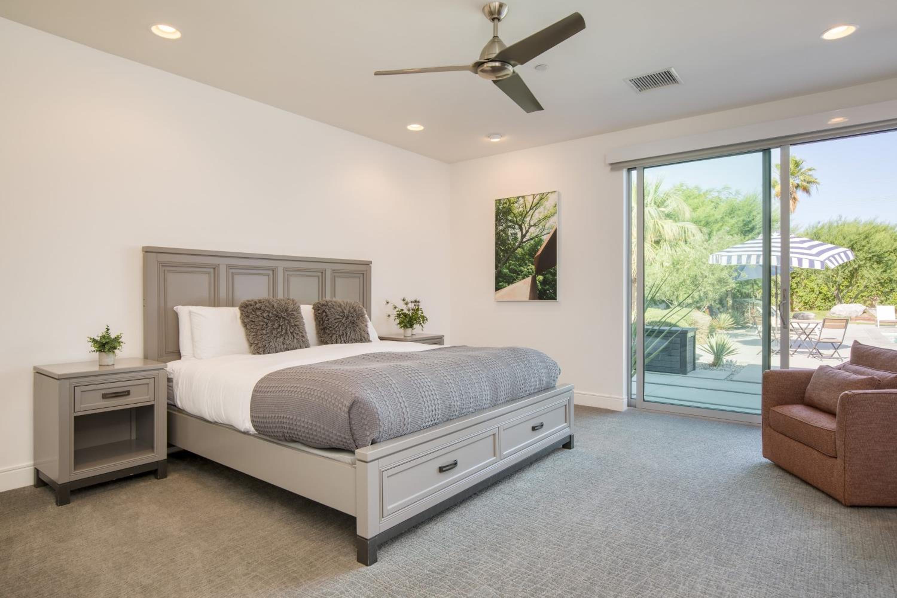 AvantStay Polo Villa Halo Pickleball Putting Green Sleeps 28