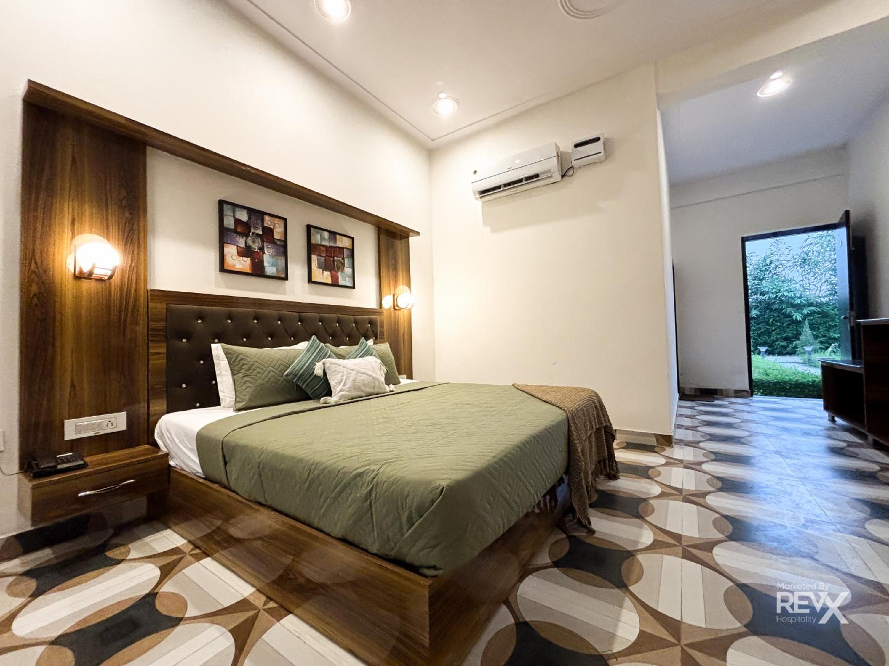 The Kiaan Corbett Resort view 4