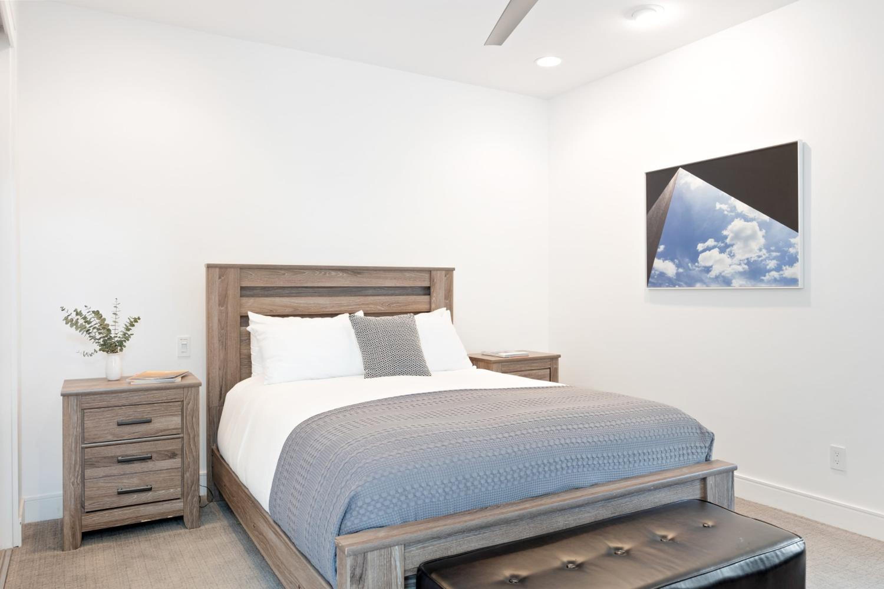 Sleeps 28 Putting Green Pool Near Coachella Polo Villas Oasis by AvantStay