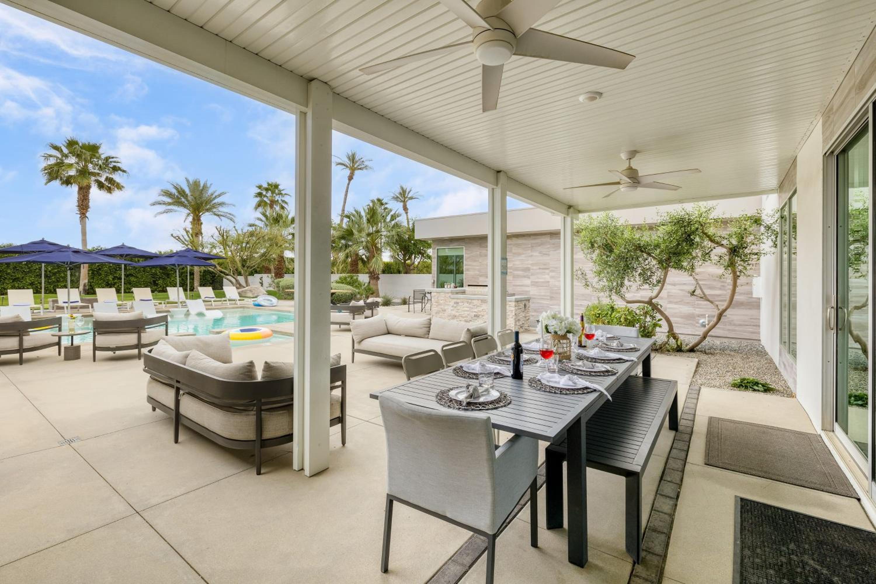 Sleeps 28 Putting Green Pool Near Coachella Polo Villas Oasis by AvantStay