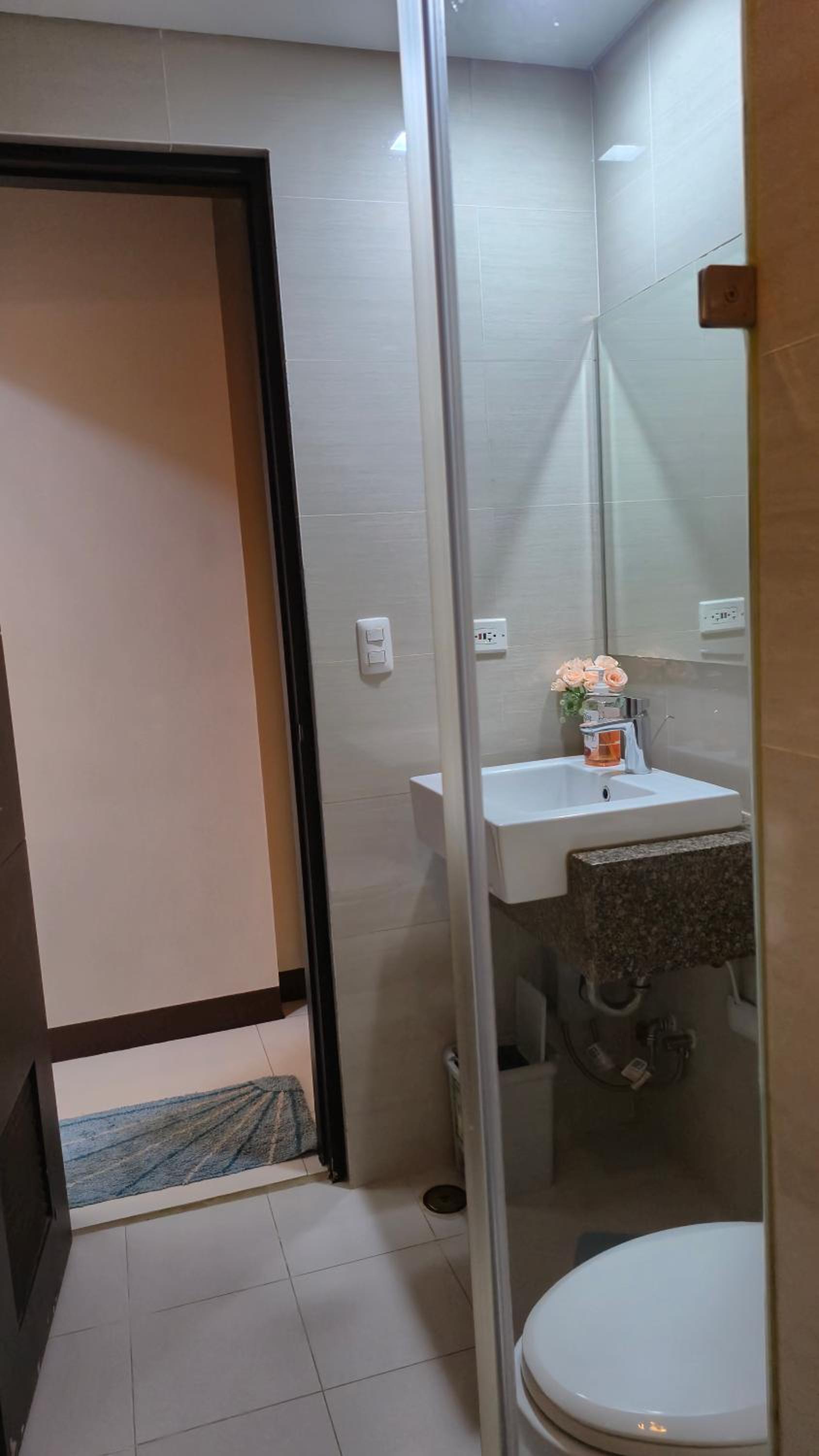 A&G Condotel at 101 Newport Across NAIA T3 view 2