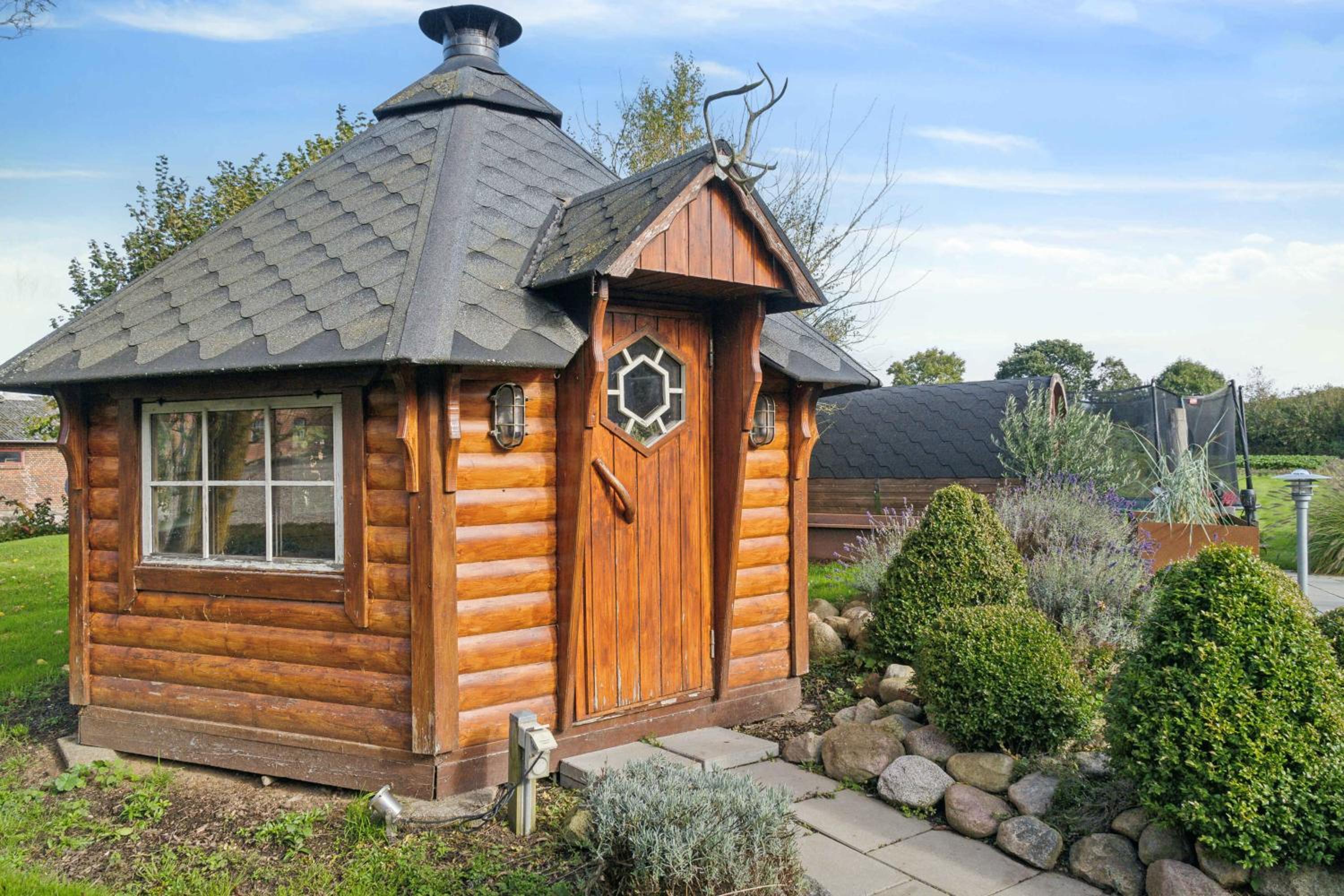 Country Idyll With Wilderness Bath And Sauna