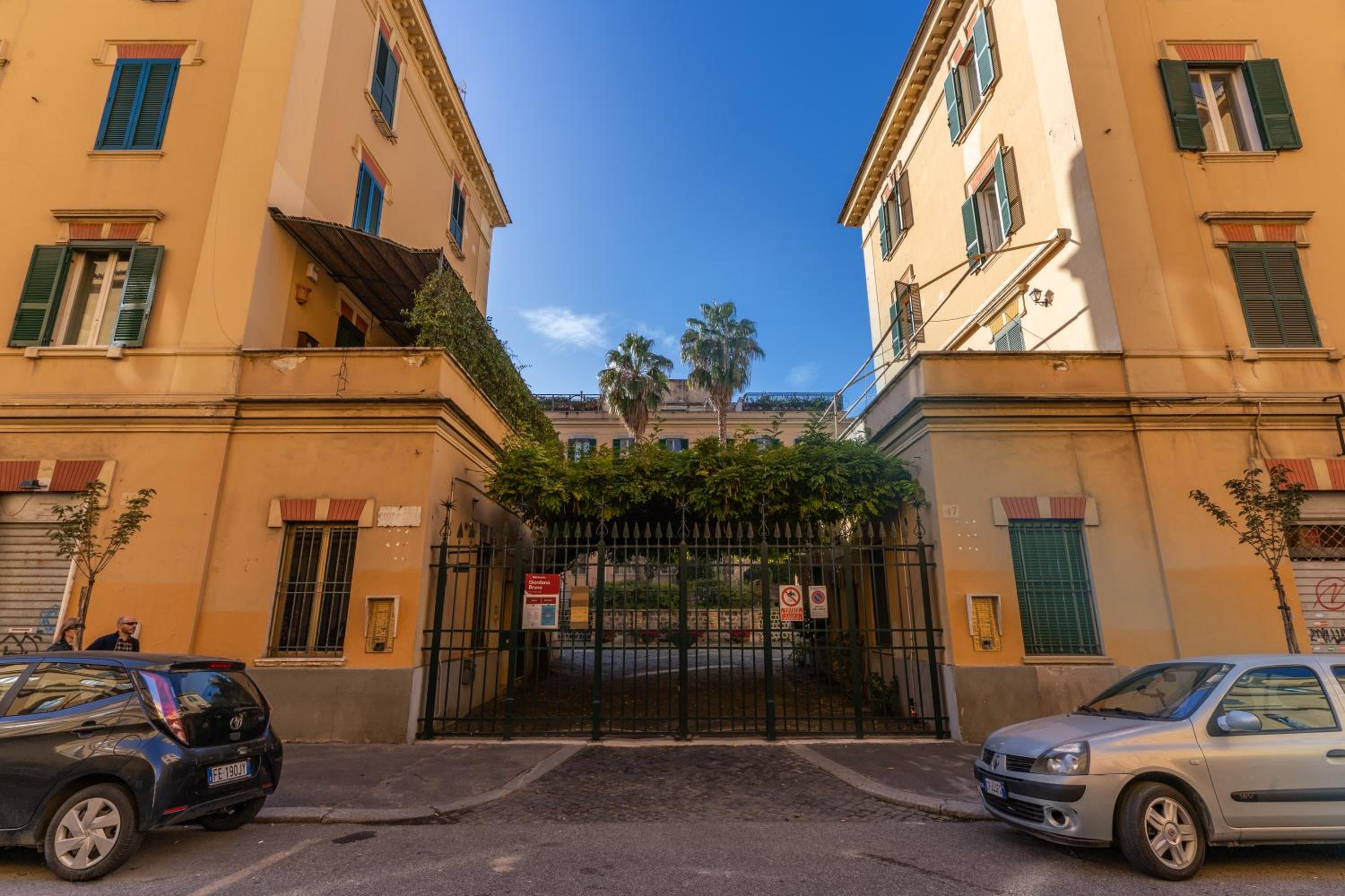 St Peter Miracle Suite