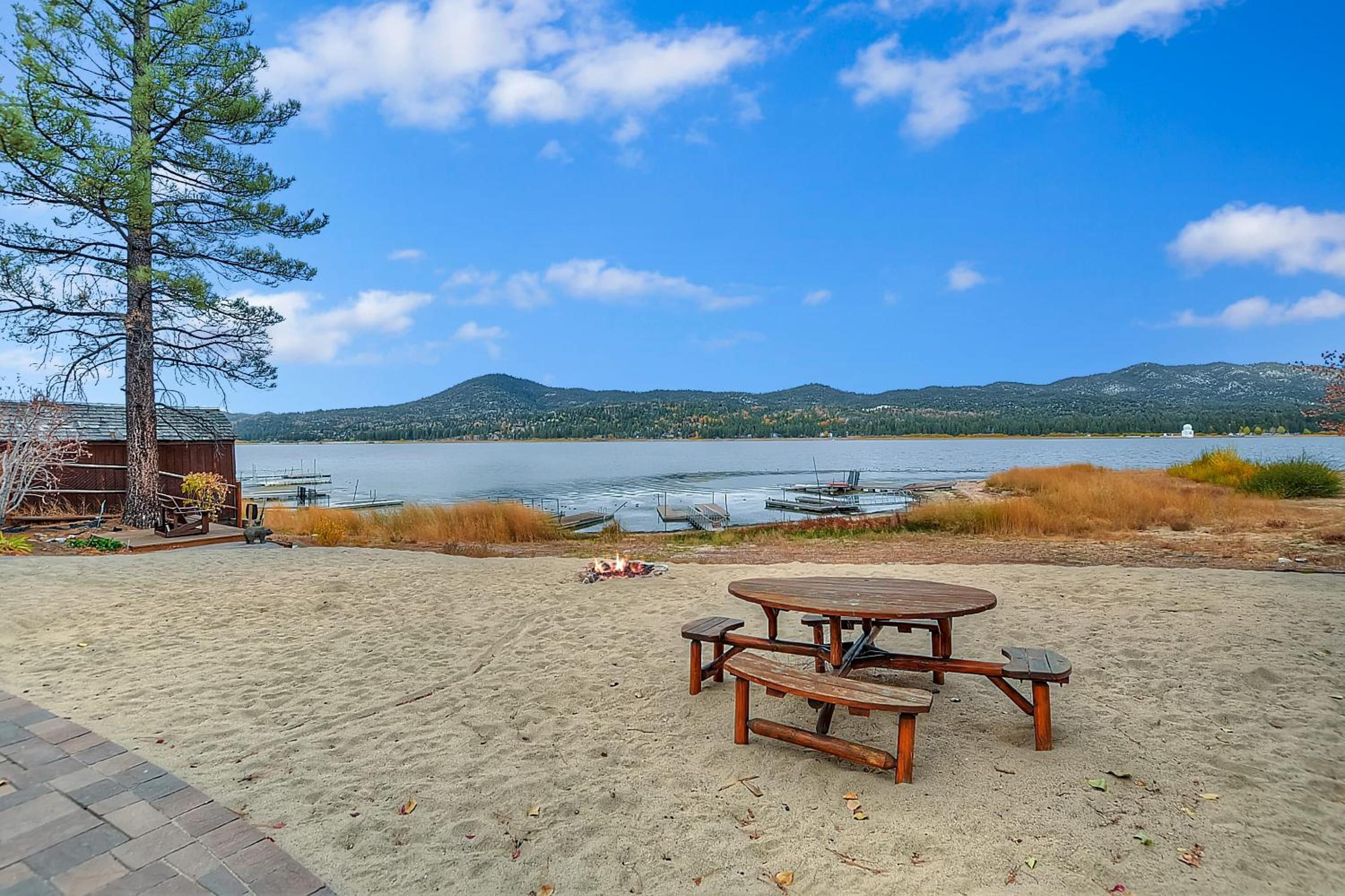 Lakefront Estate w Private Dock HotTub FirePit Lagunita Shores by AvantStay