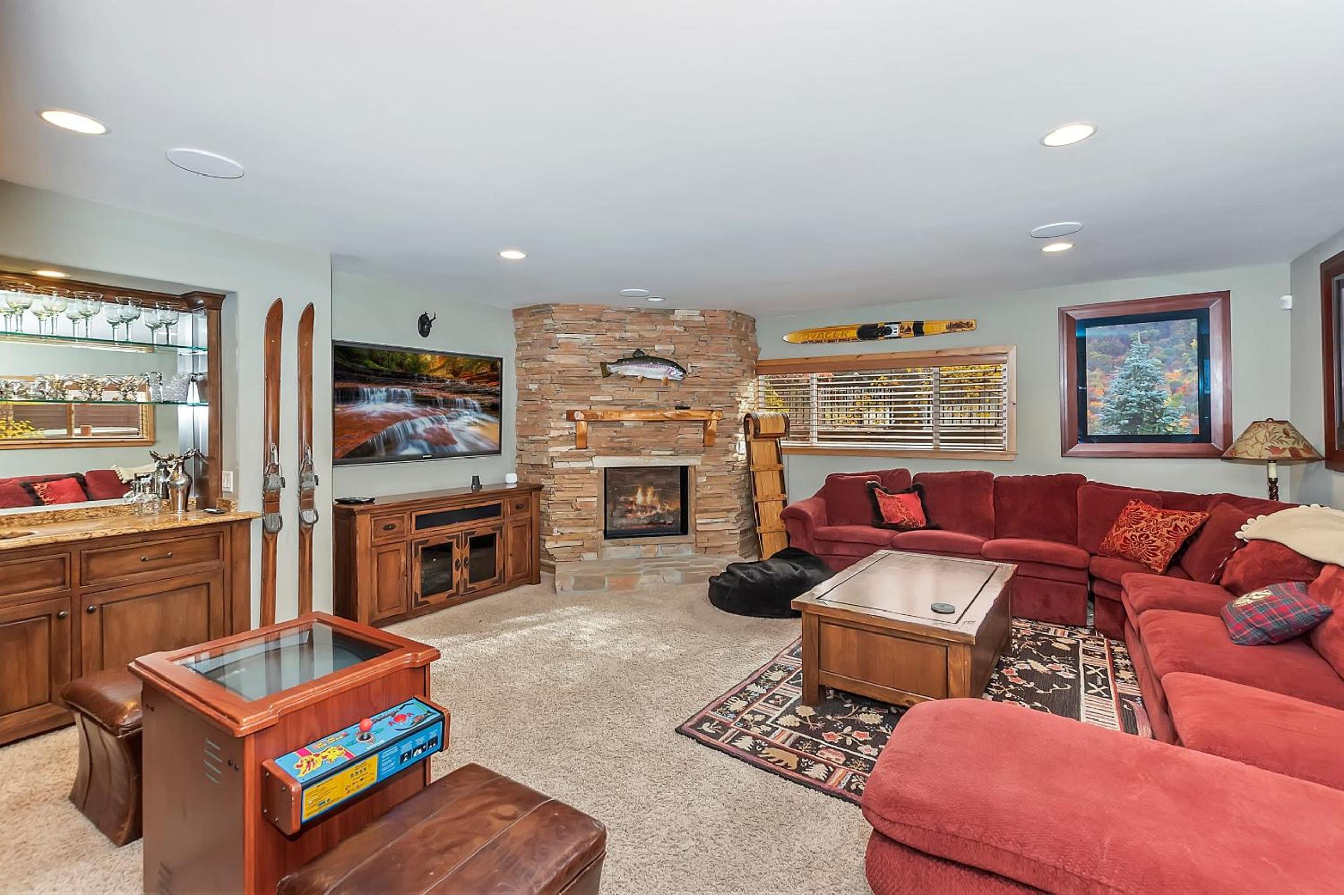 Lakefront Estate w Private Dock HotTub FirePit Lagunita Shores by AvantStay