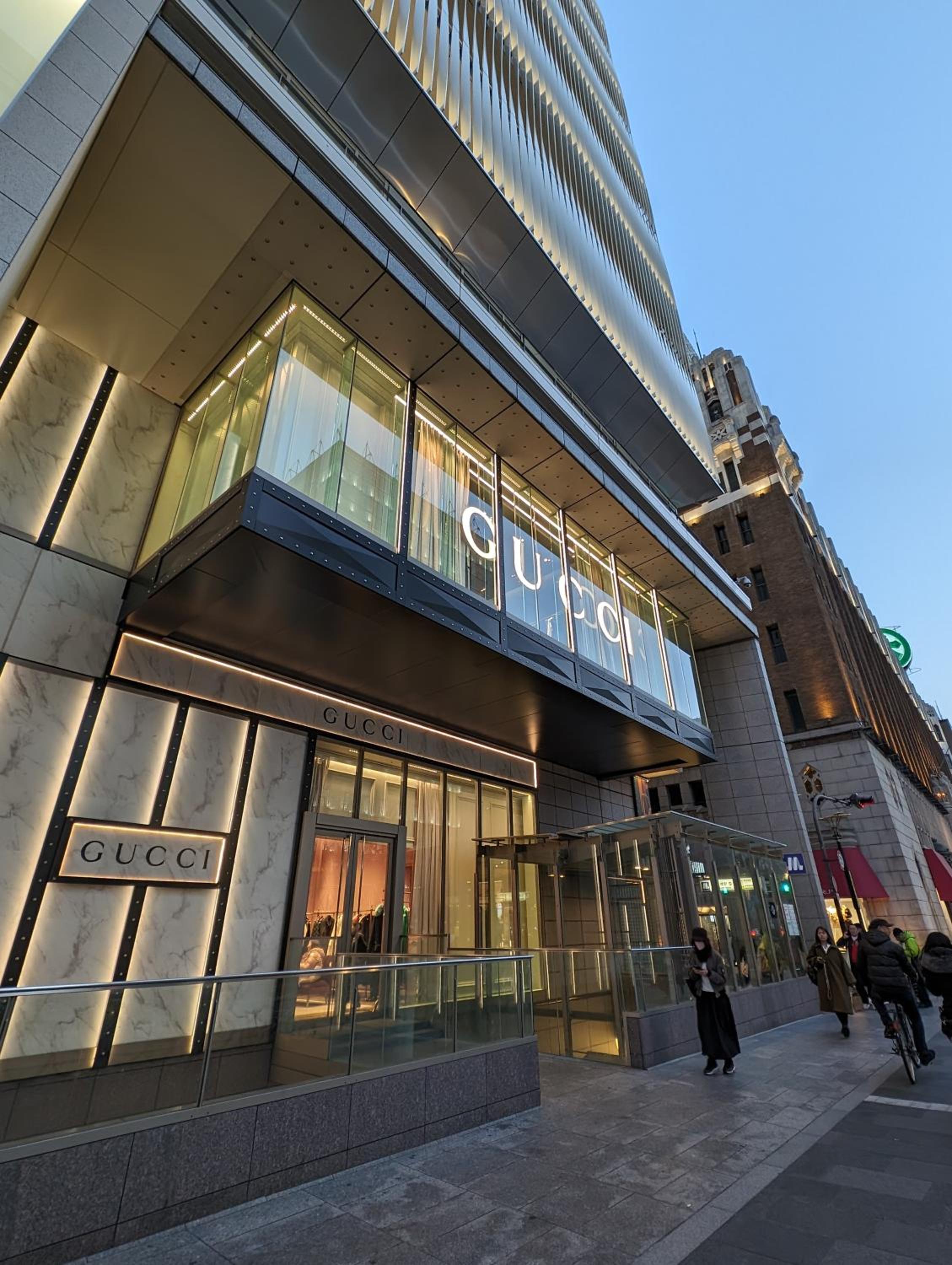 The Peak Shinsaibashi