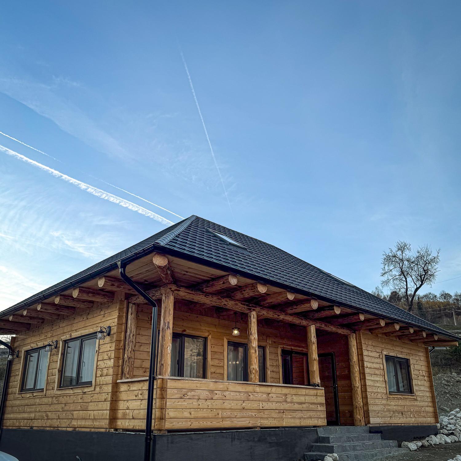 Rucăr Chalet view 2