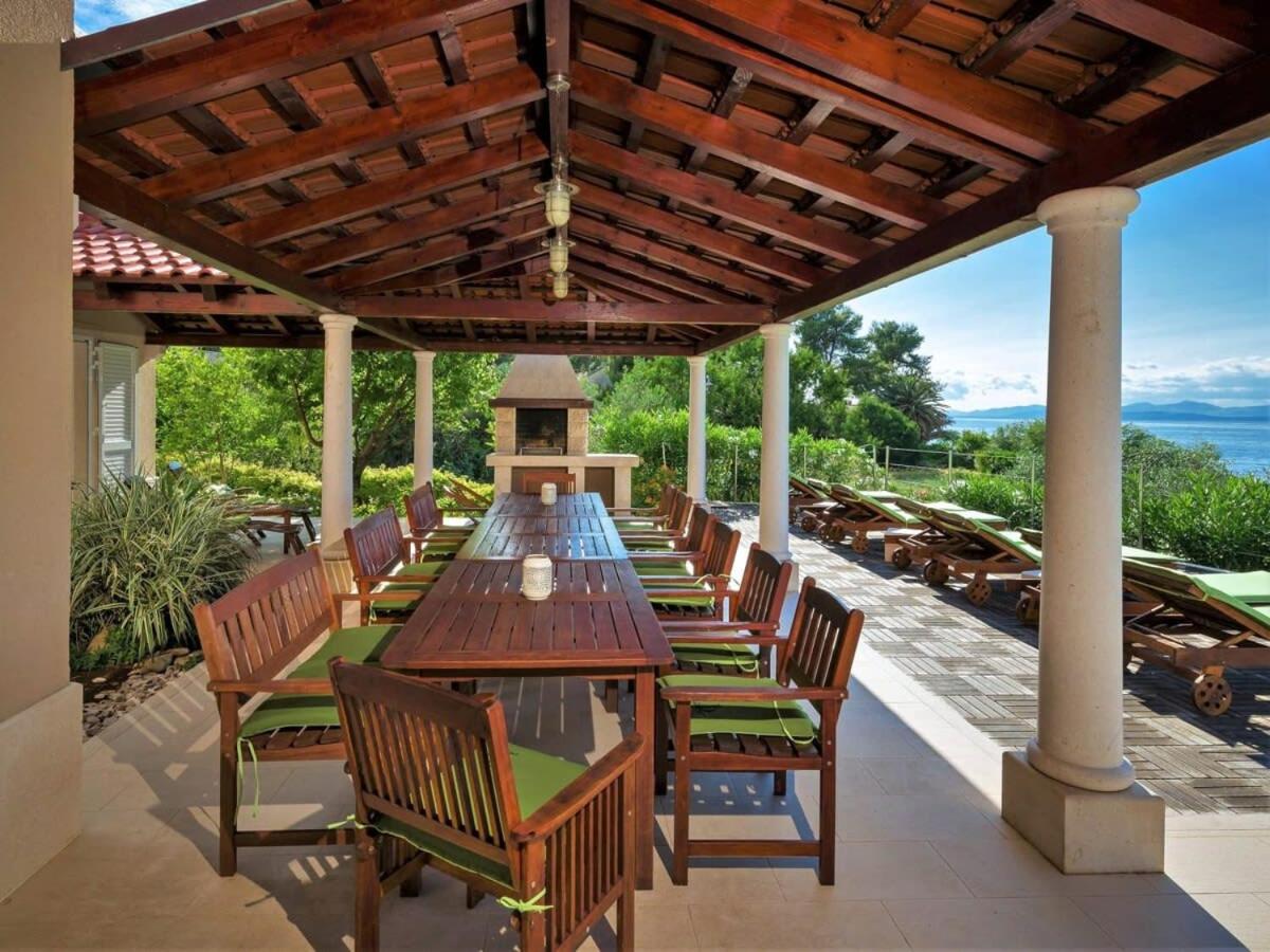 Beautifully Decorated Villa Near Green Village view 2