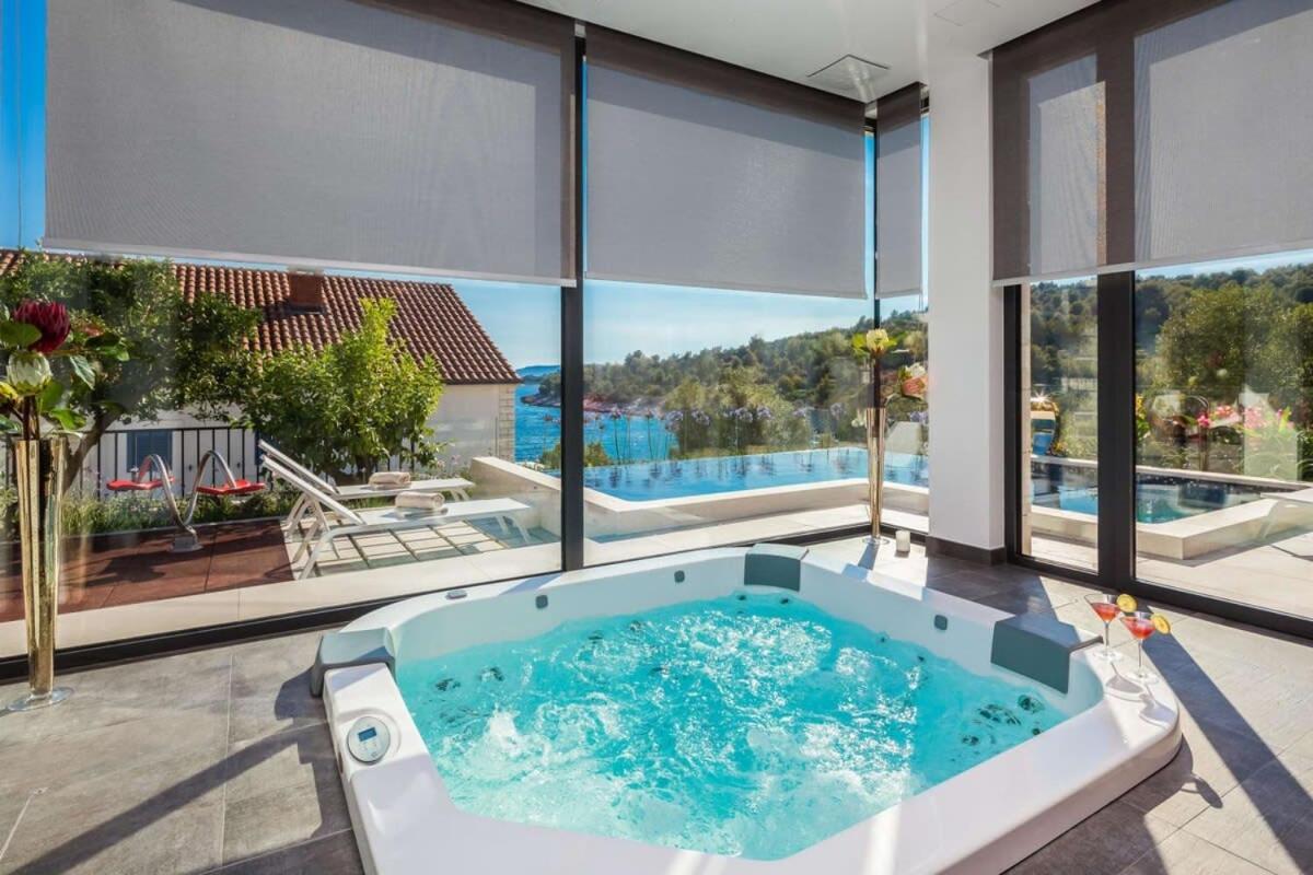 Magnificent Deluxe Villa with Jacuzzi and Steam Room view 3