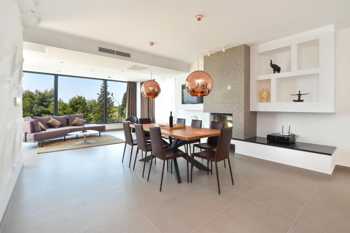 Luxury Villa Offering Calm Atmosphere view 2