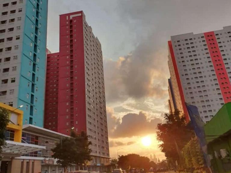 by BELLA PROPERTY Type 2BR Green Pramuka City view 5