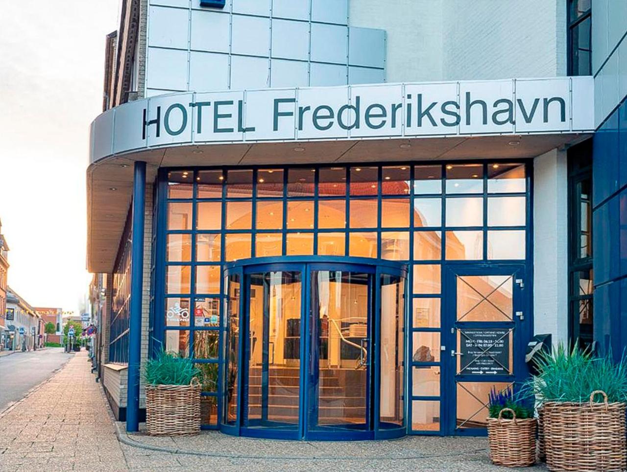 Hotel Frederikshavn - Image 1