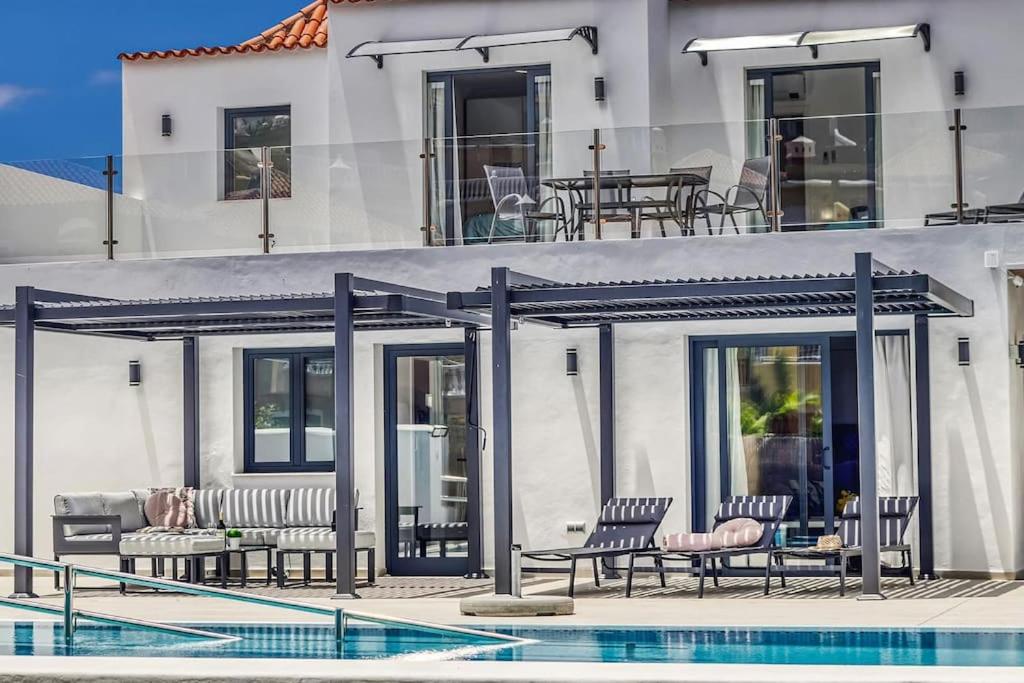 Casa de los Loros POOL MAINTENANCE