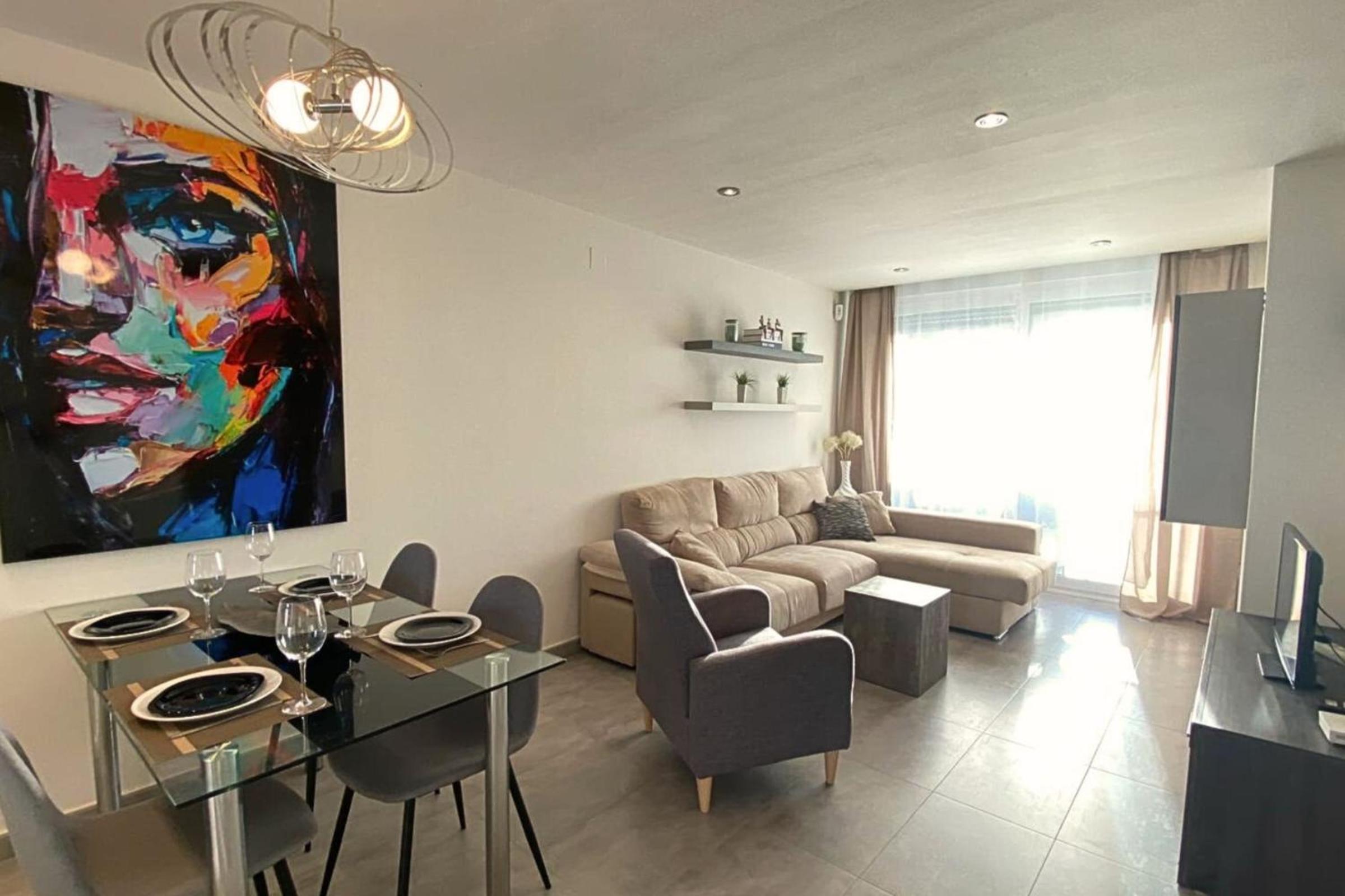 Modern flat with swimming pool terrace and equipped solarium