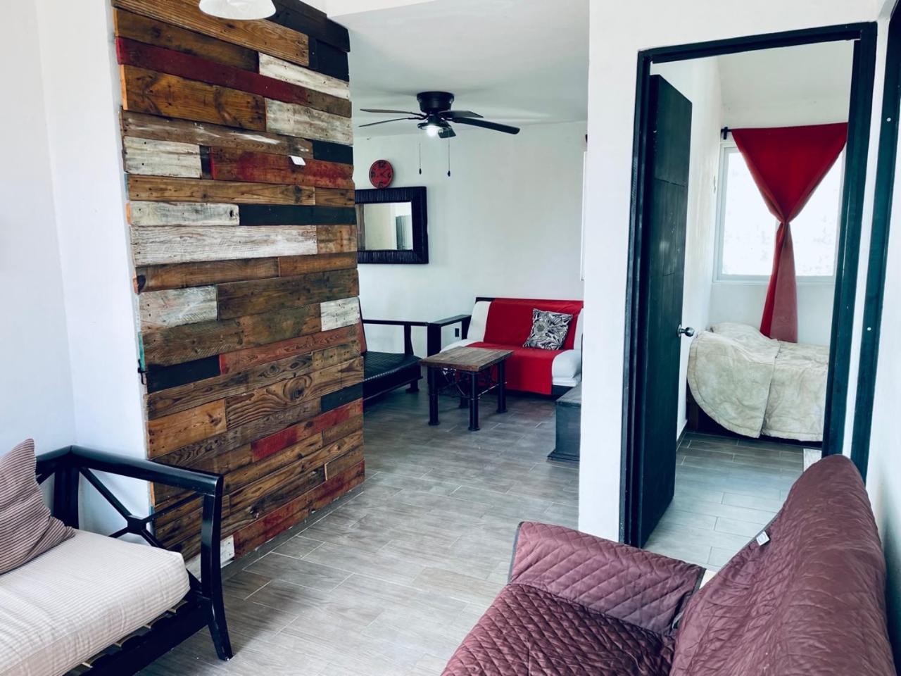 Punta me Apartments & Rooms near Punta Sam ferry Beach