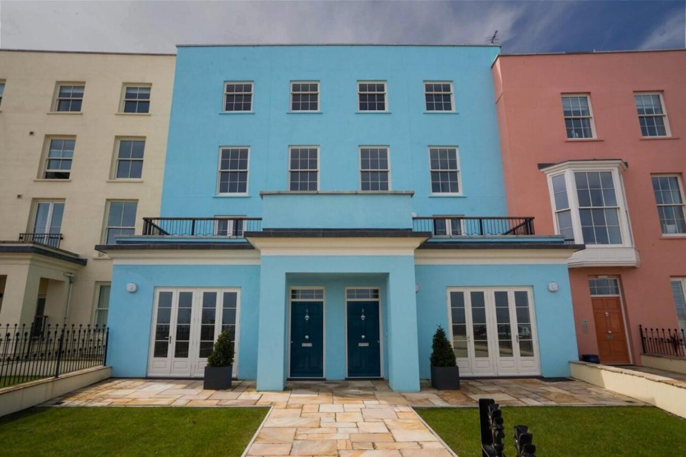 No 5 Court House, Tenby - luxurious 5 Star accommodation