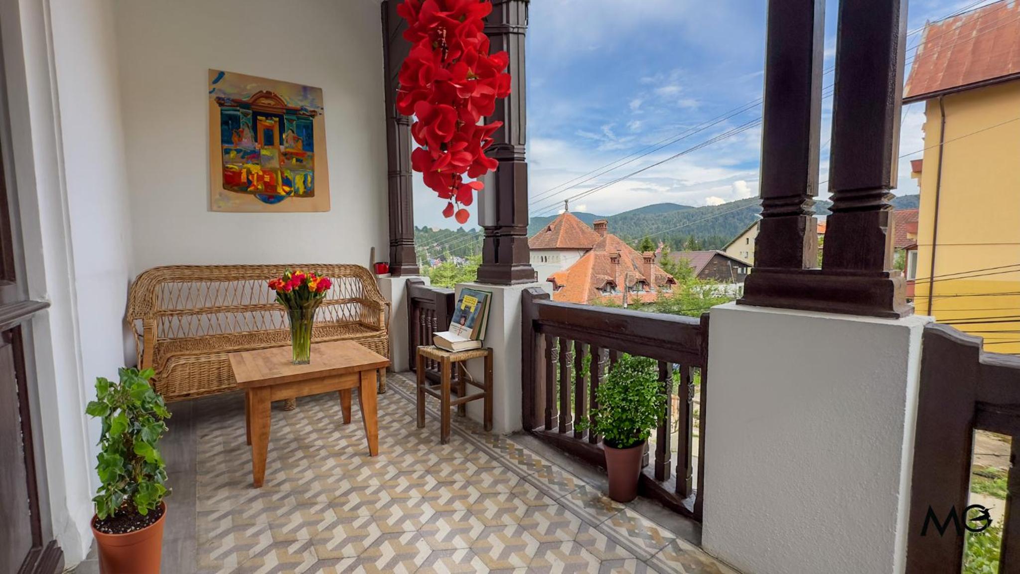 MoHost Predeal - Vintage Apt with Mountain Views view 4
