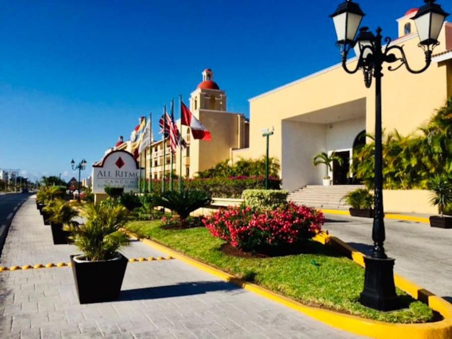 Punta me Apartment beach front in the hotel & Waterpark