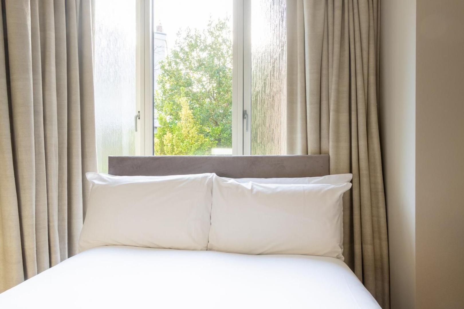 GuestReady - Serene retreat in Stillorgan Grove