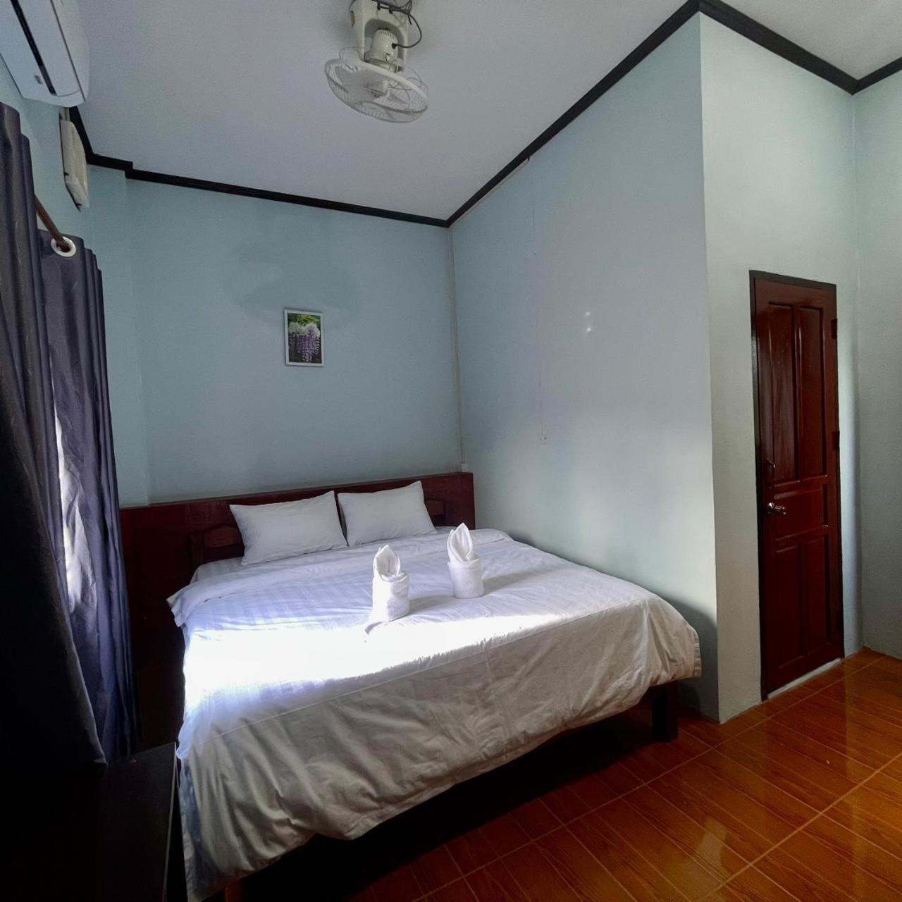 Smile Guesthouse VangVieng