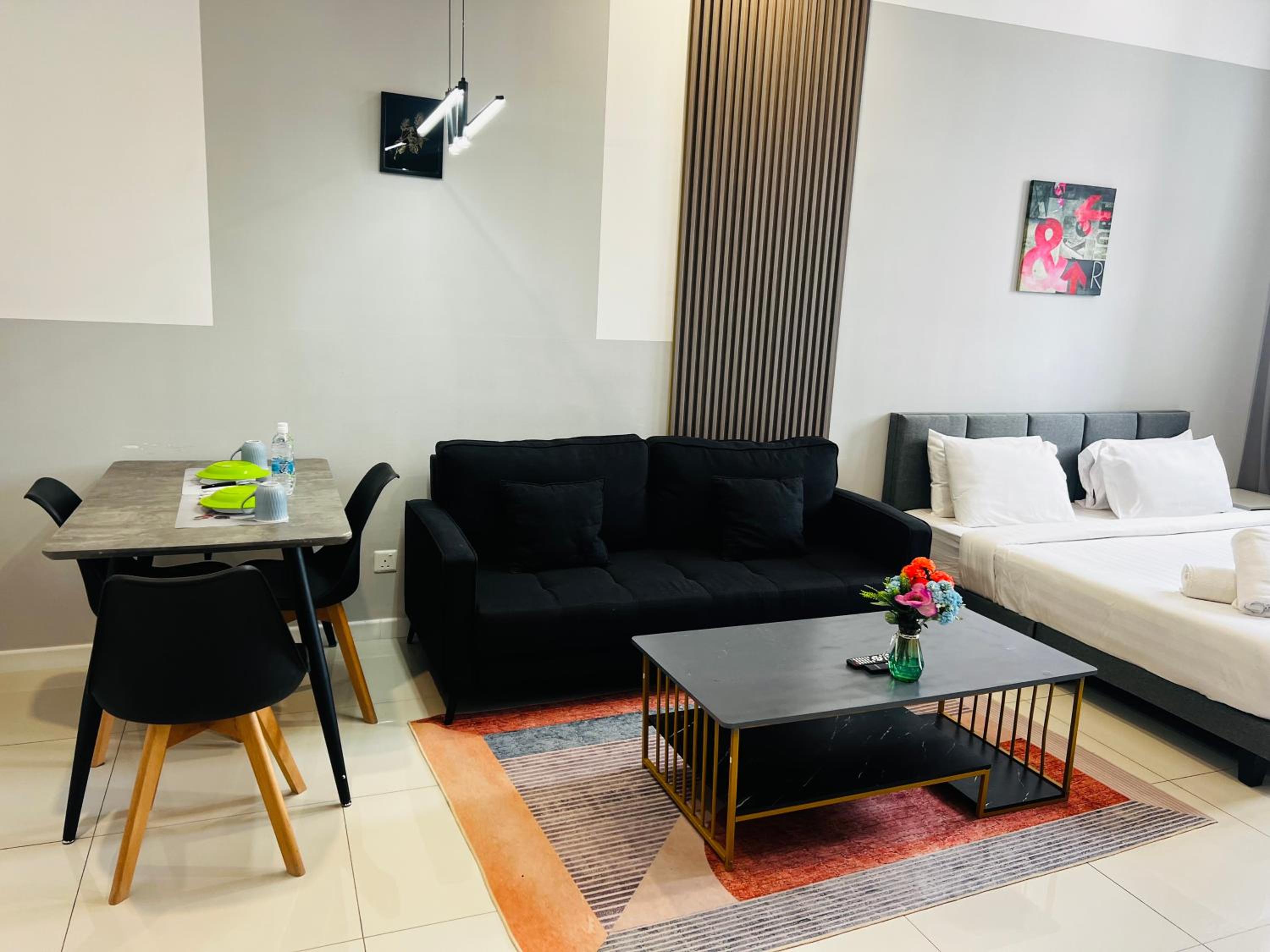 KLcc suites At tower 1