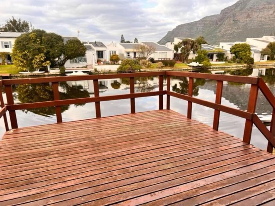 Relax on the Marina view 4