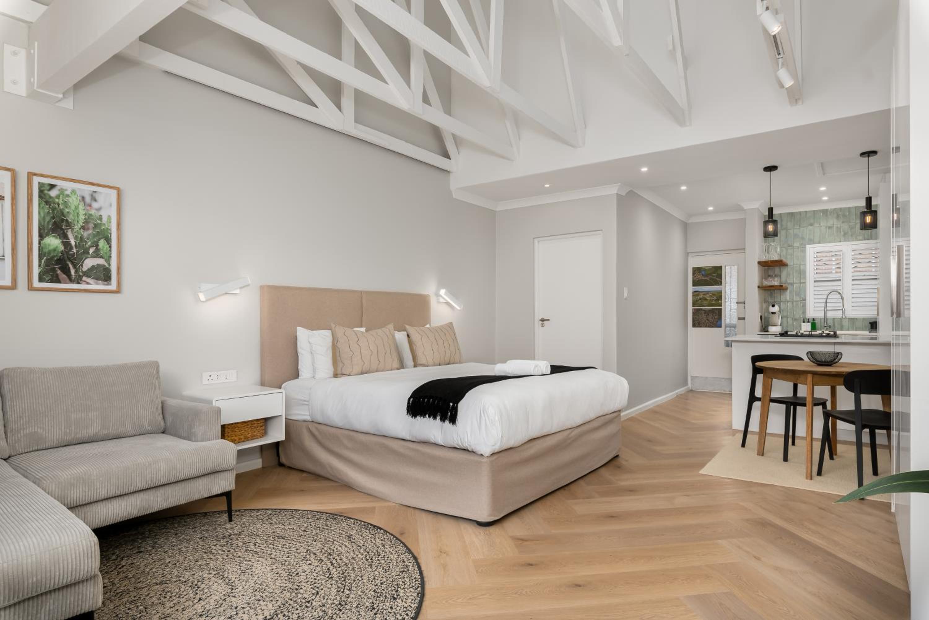 Middelhof Luxury Apartments view 2