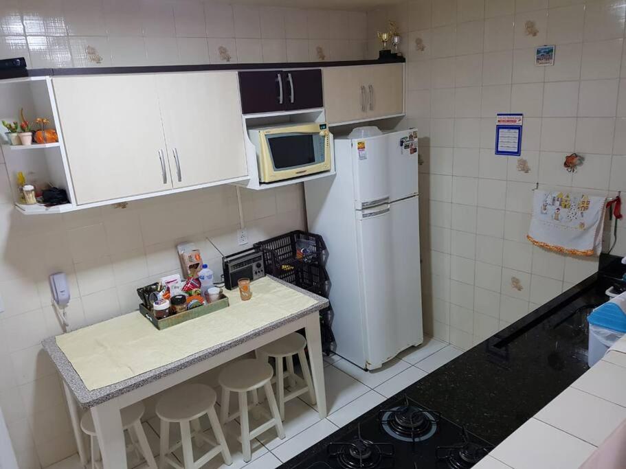 Apartamento frente para o Mar em Perequê Porto Belo SC