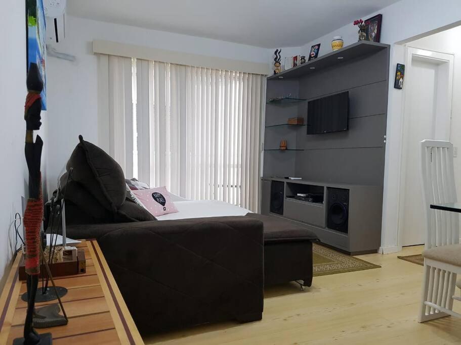 Apartamento frente para o Mar em Perequê Porto Belo SC