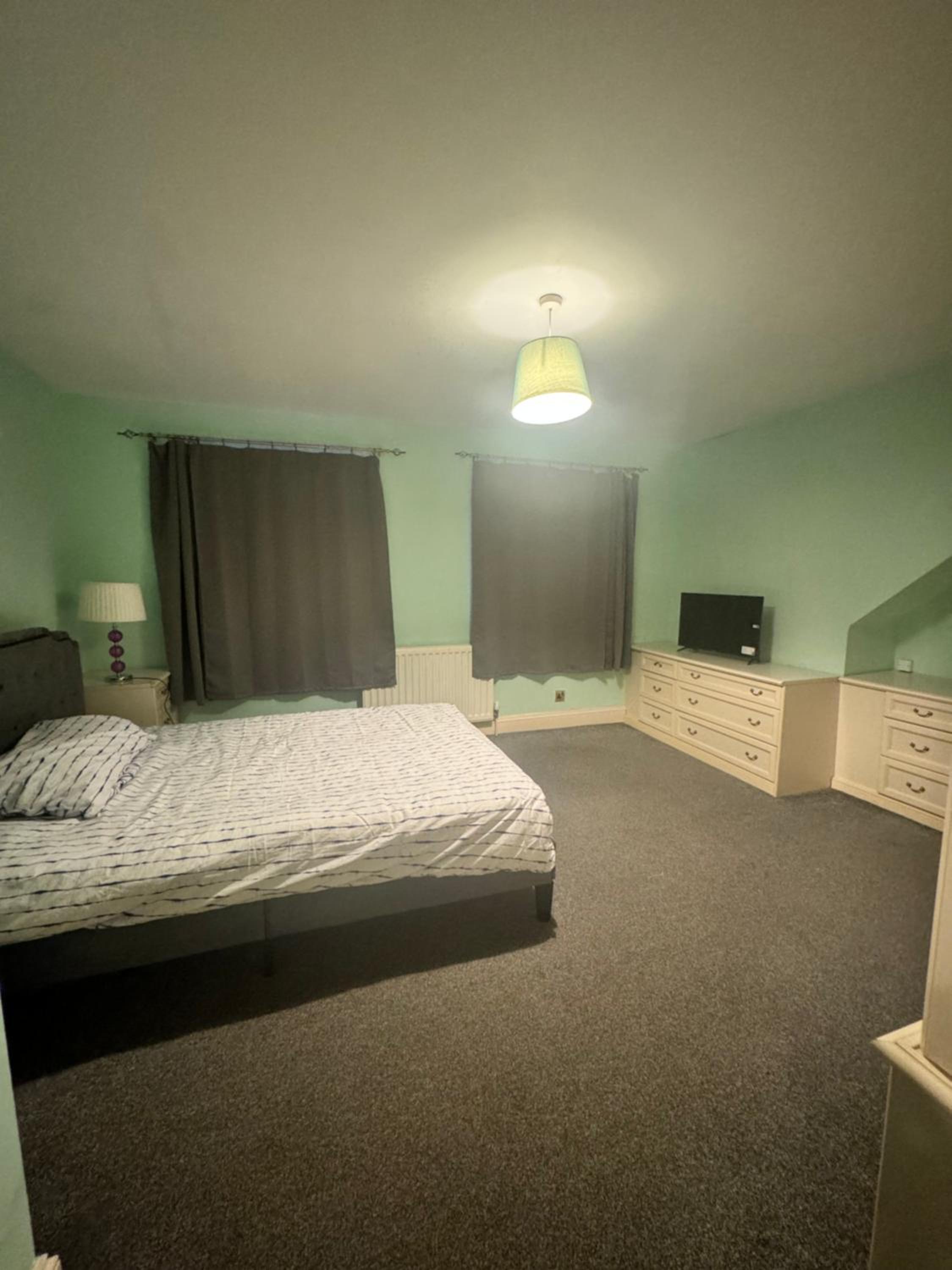 JXB HOMES - Lovely and spacious rooms view 4
