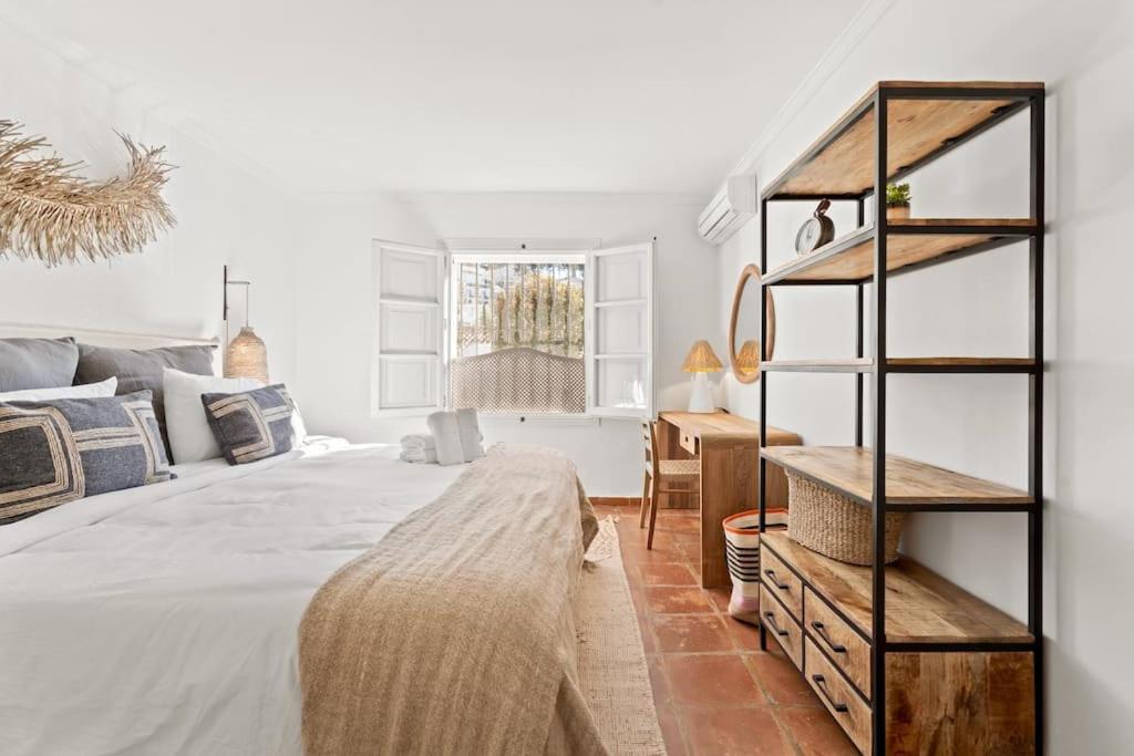 Fantastic Townhouse in La Heredia and pools RDR460