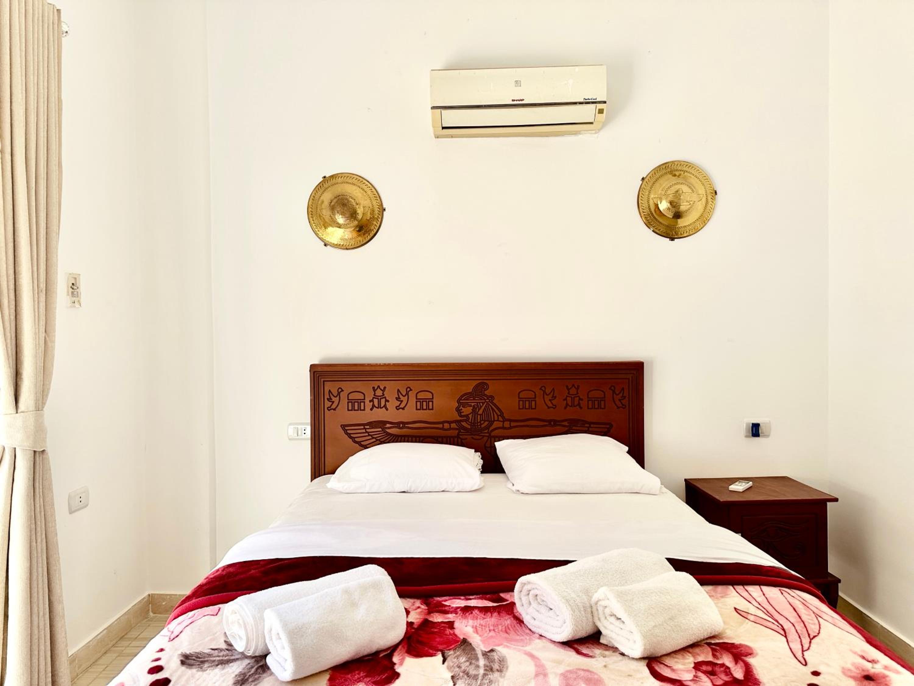 hathor guest house