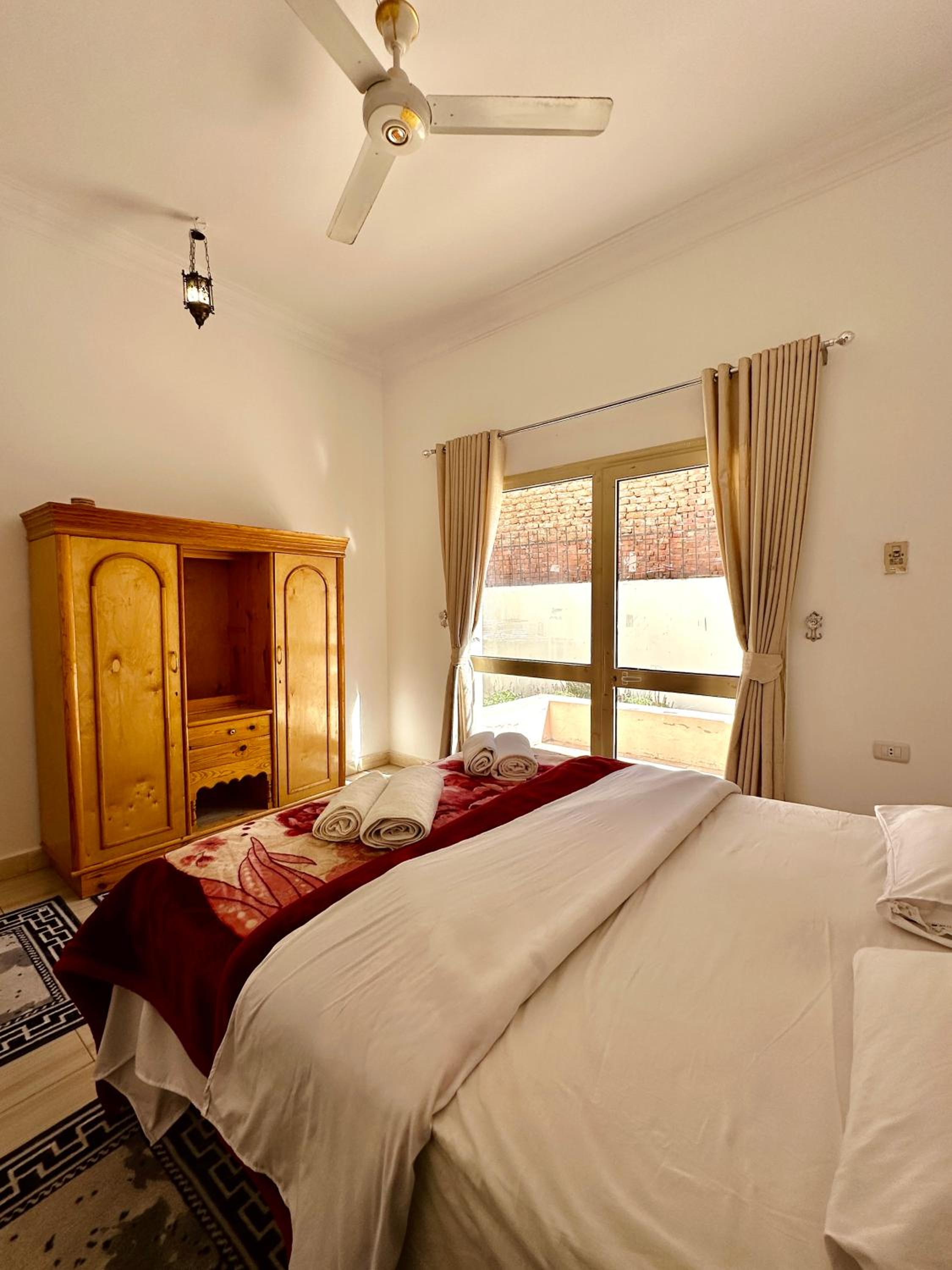 hathor guest house