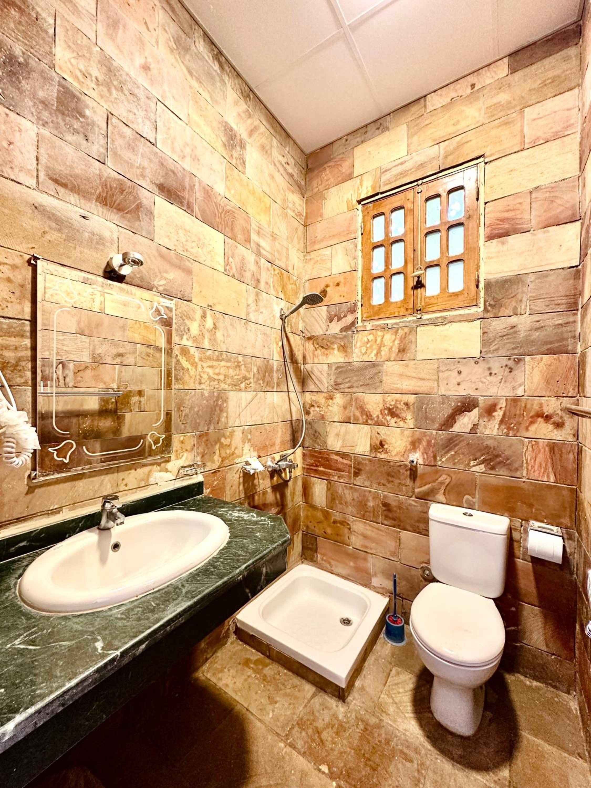 hathor guest house