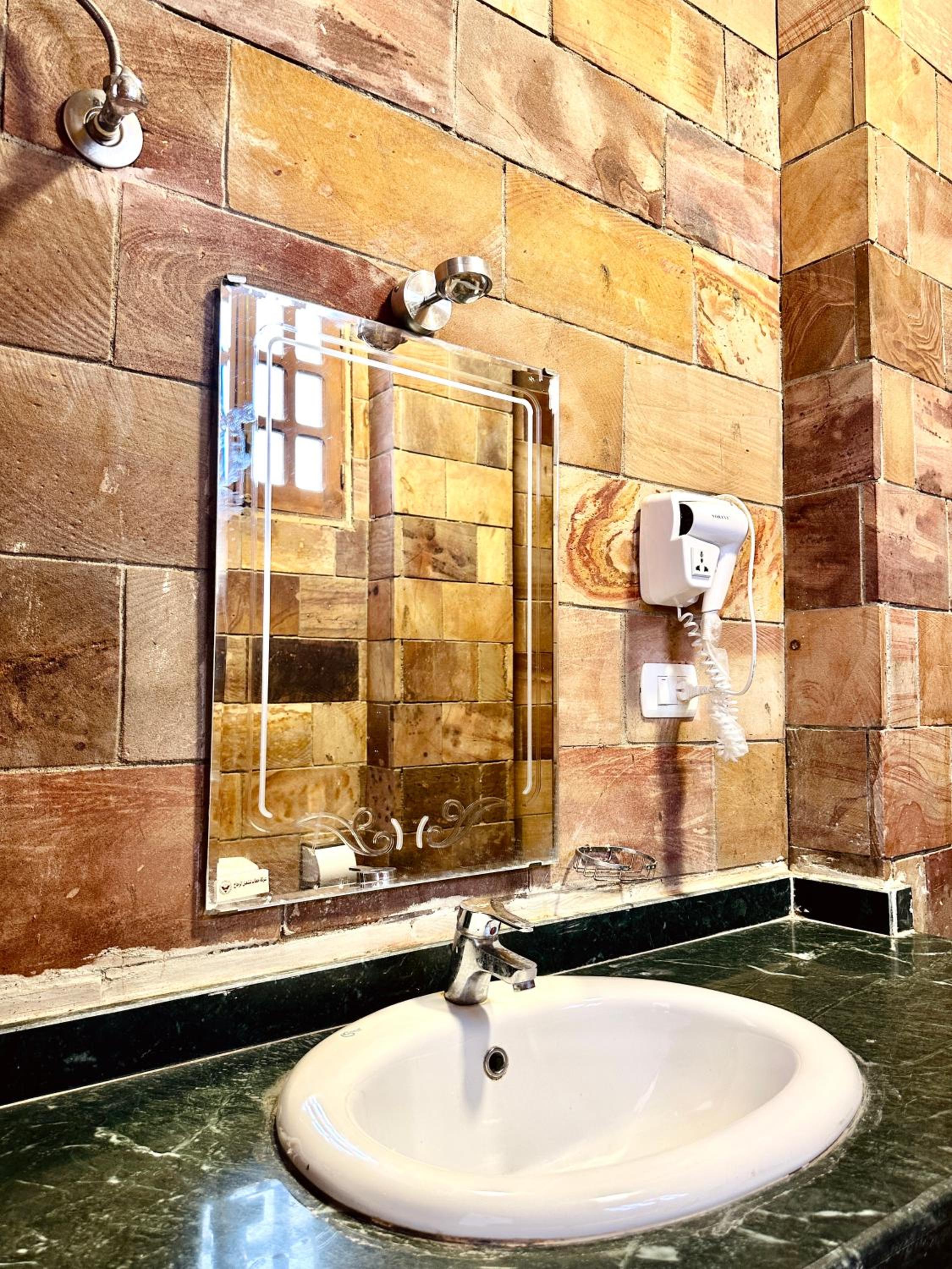 hathor guest house