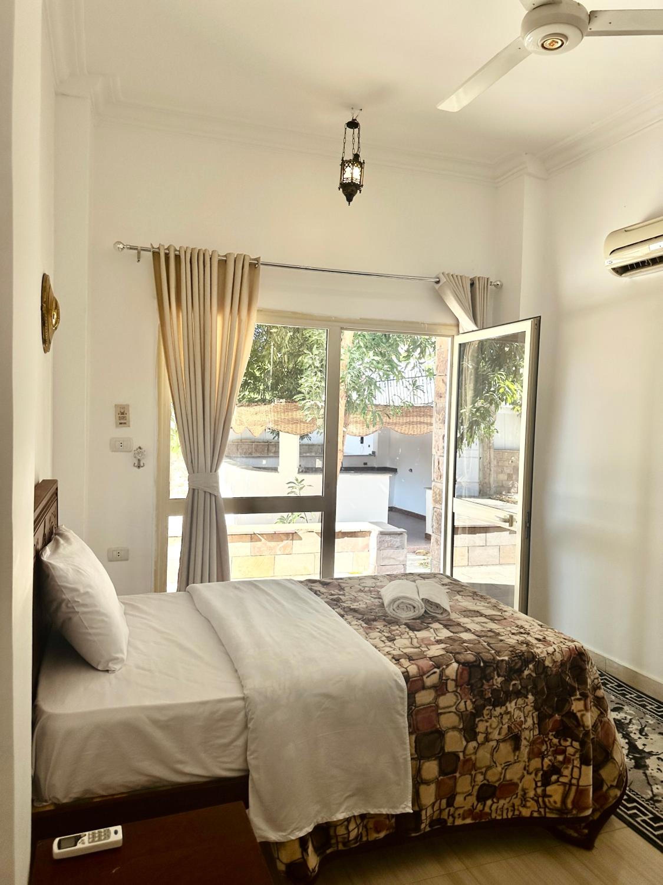 hathor guest house