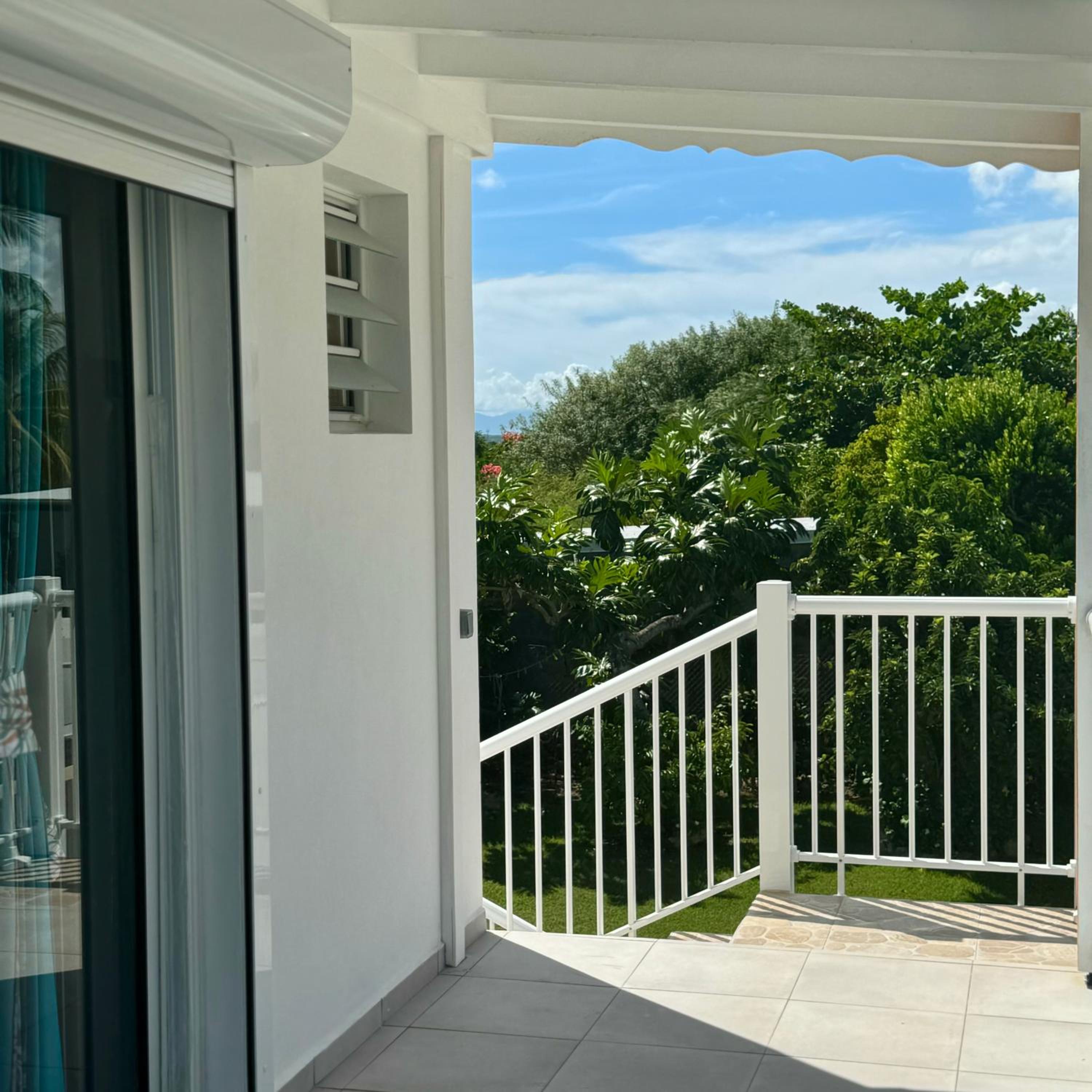 Les Cocotiers Anse Montal view 3