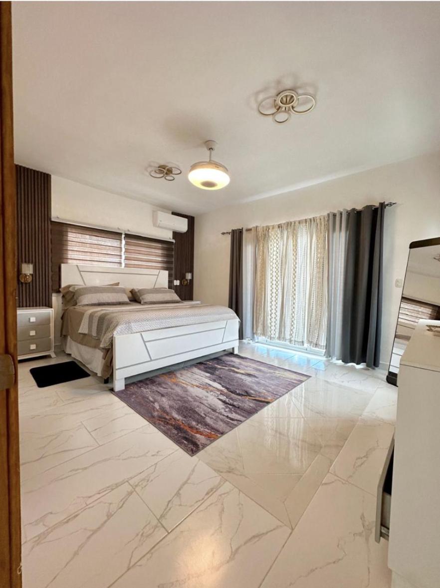Luxury Villa2