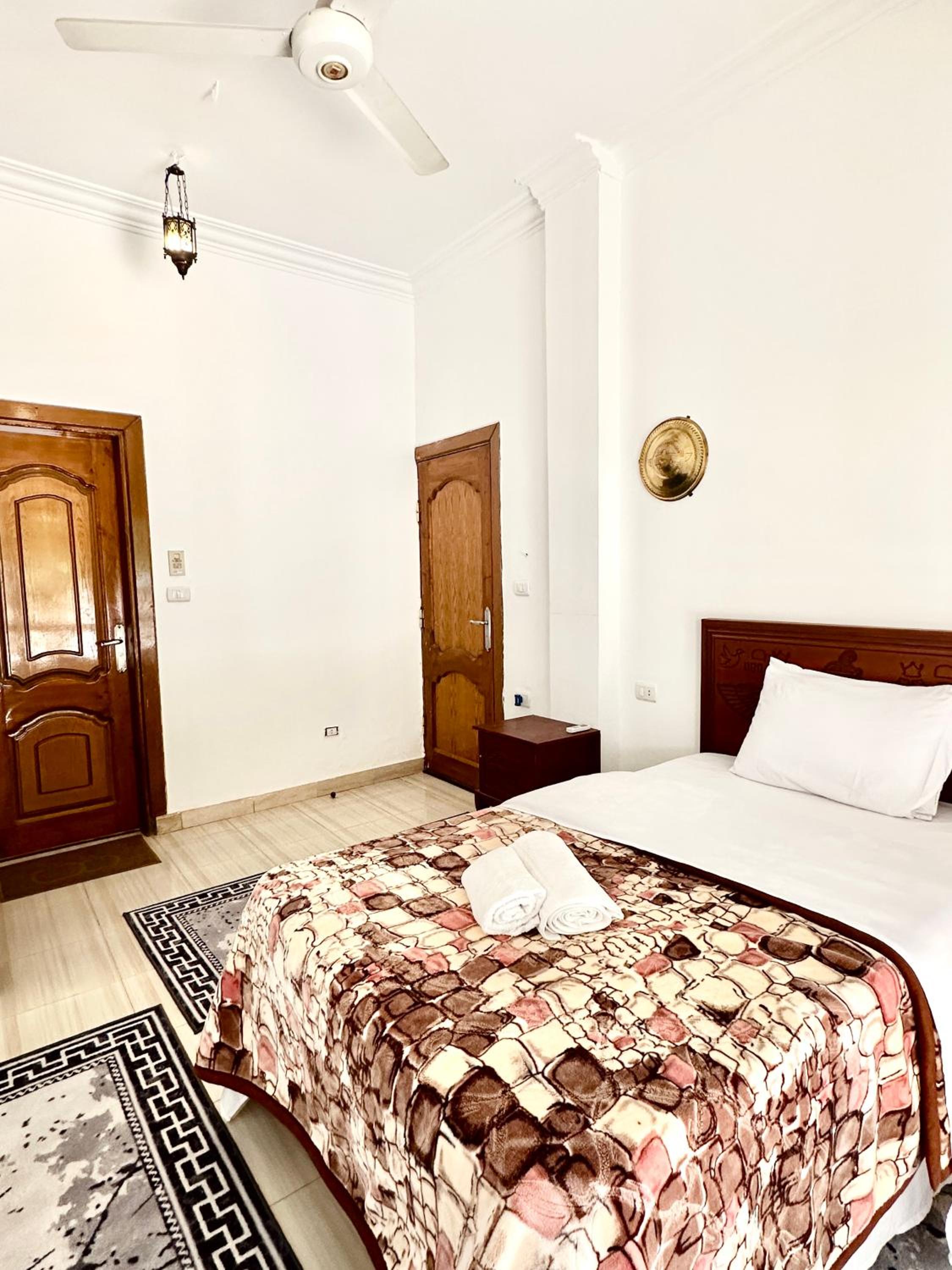 hathor guest house